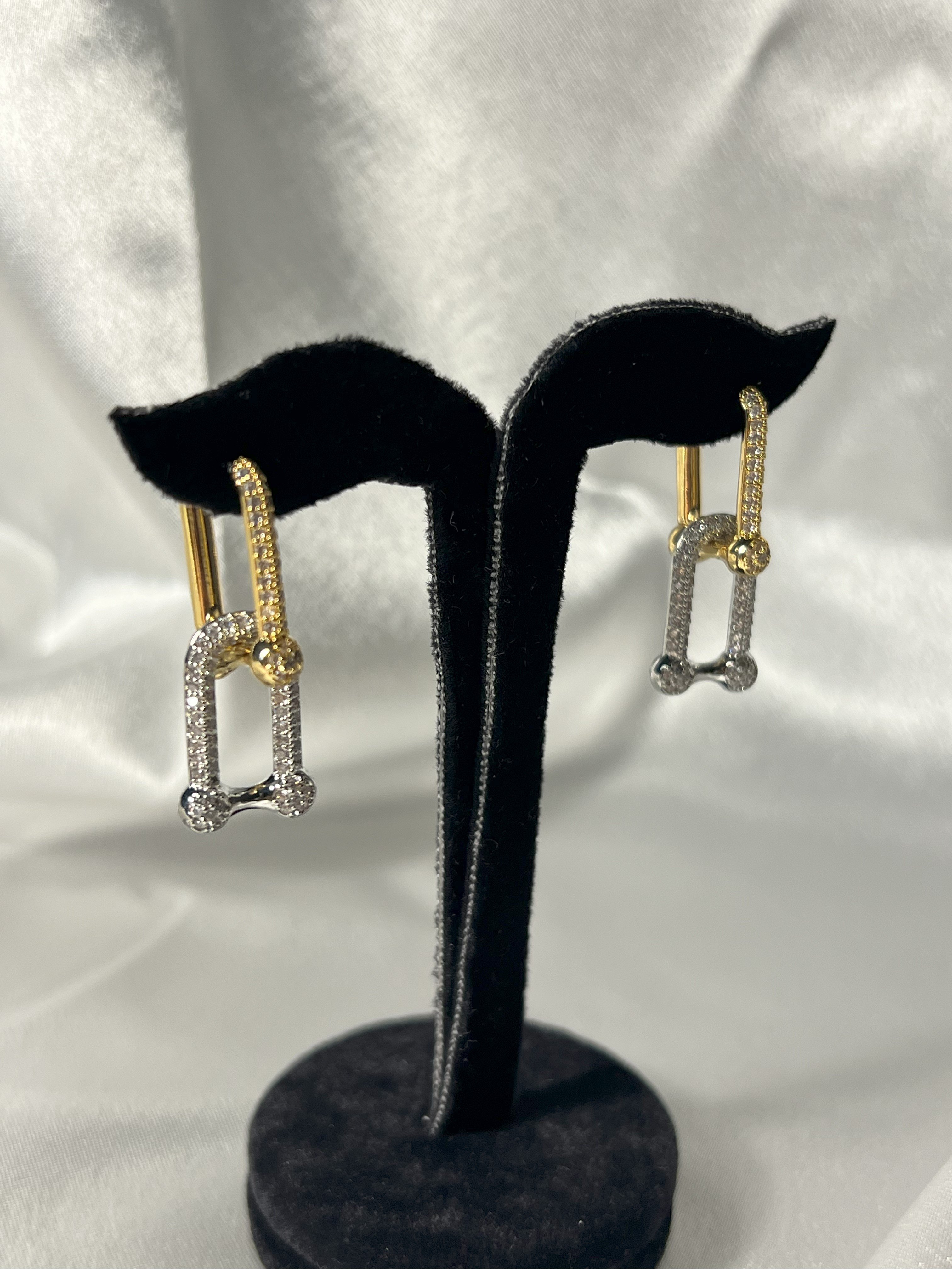 TAŞLI GOLD\SILVER TIFFANY MODEL KÜPE