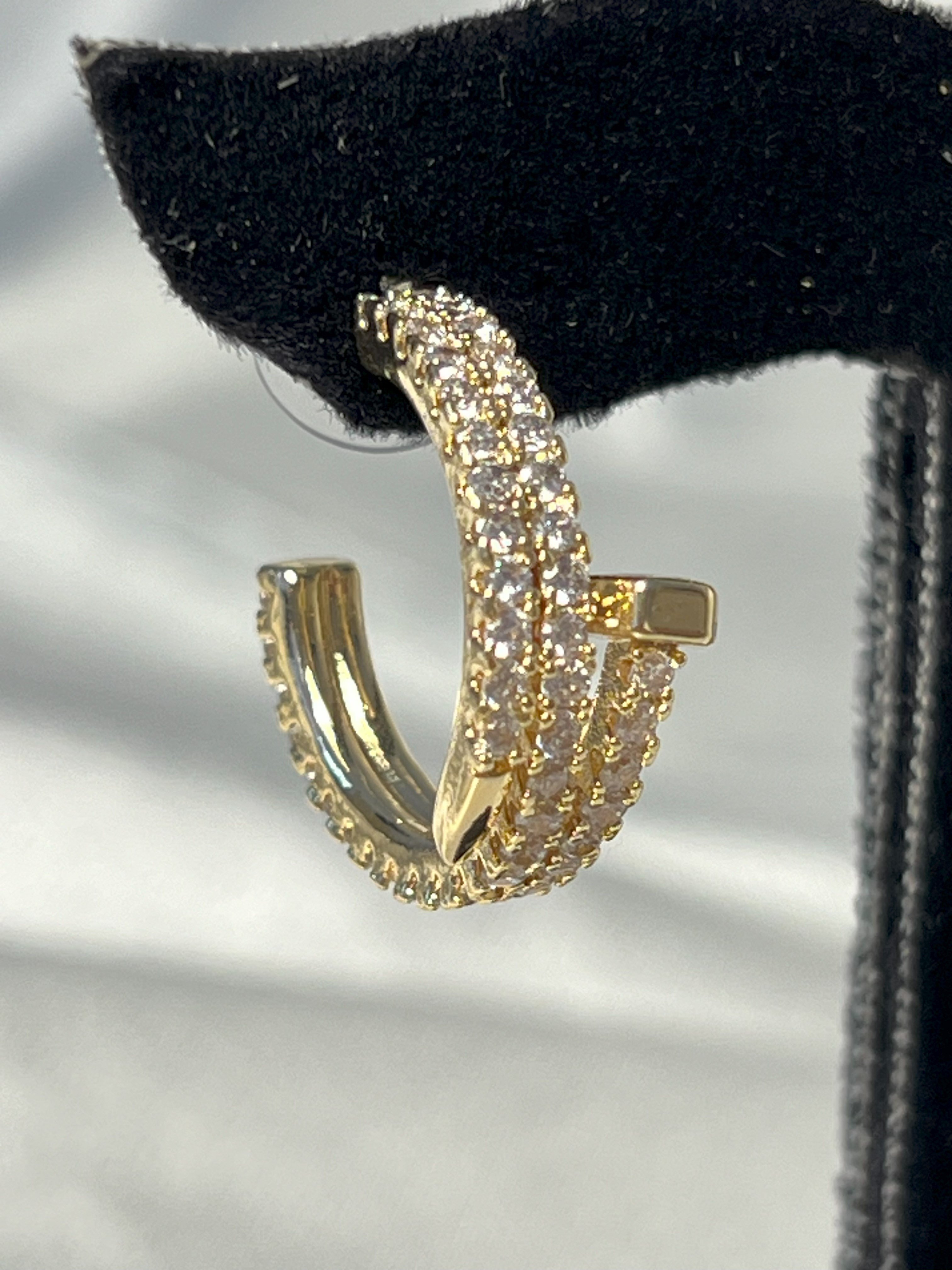ÇİVİ MODEL KÜPE - GOLD