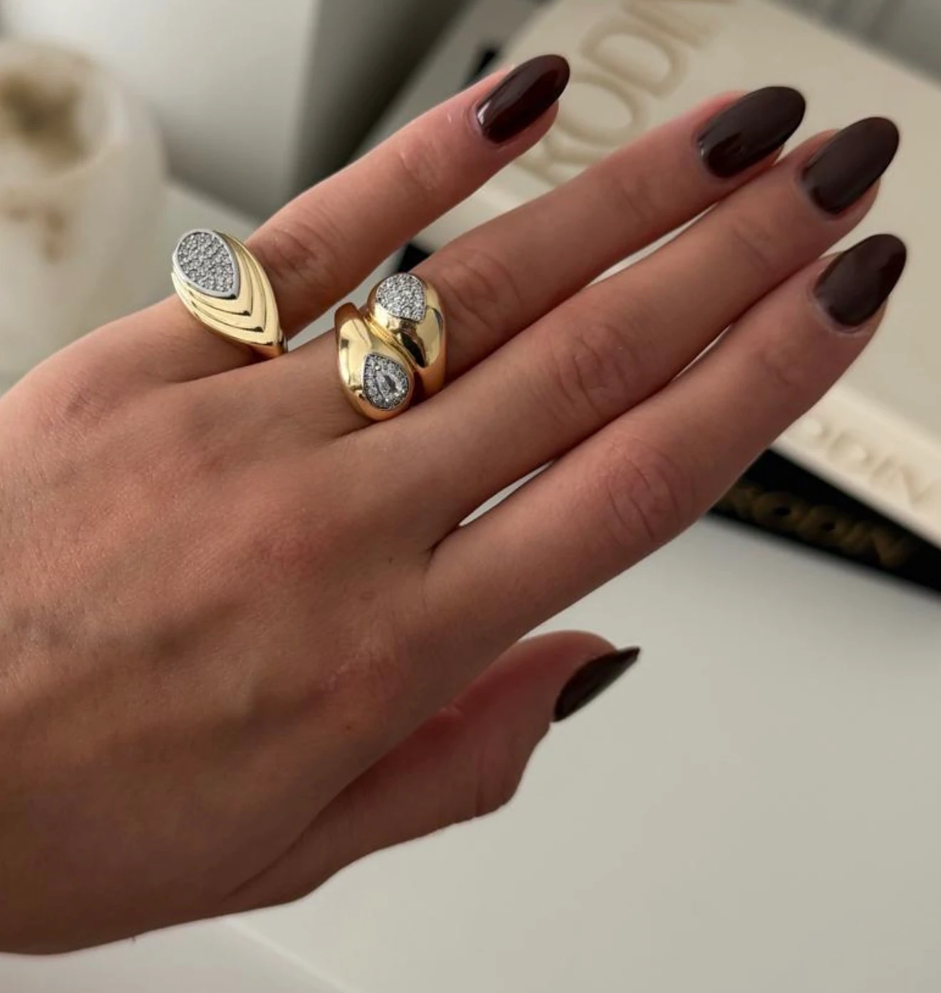 Özel Seri Marka Model Gold Renk Taşlı Damla Yüzük