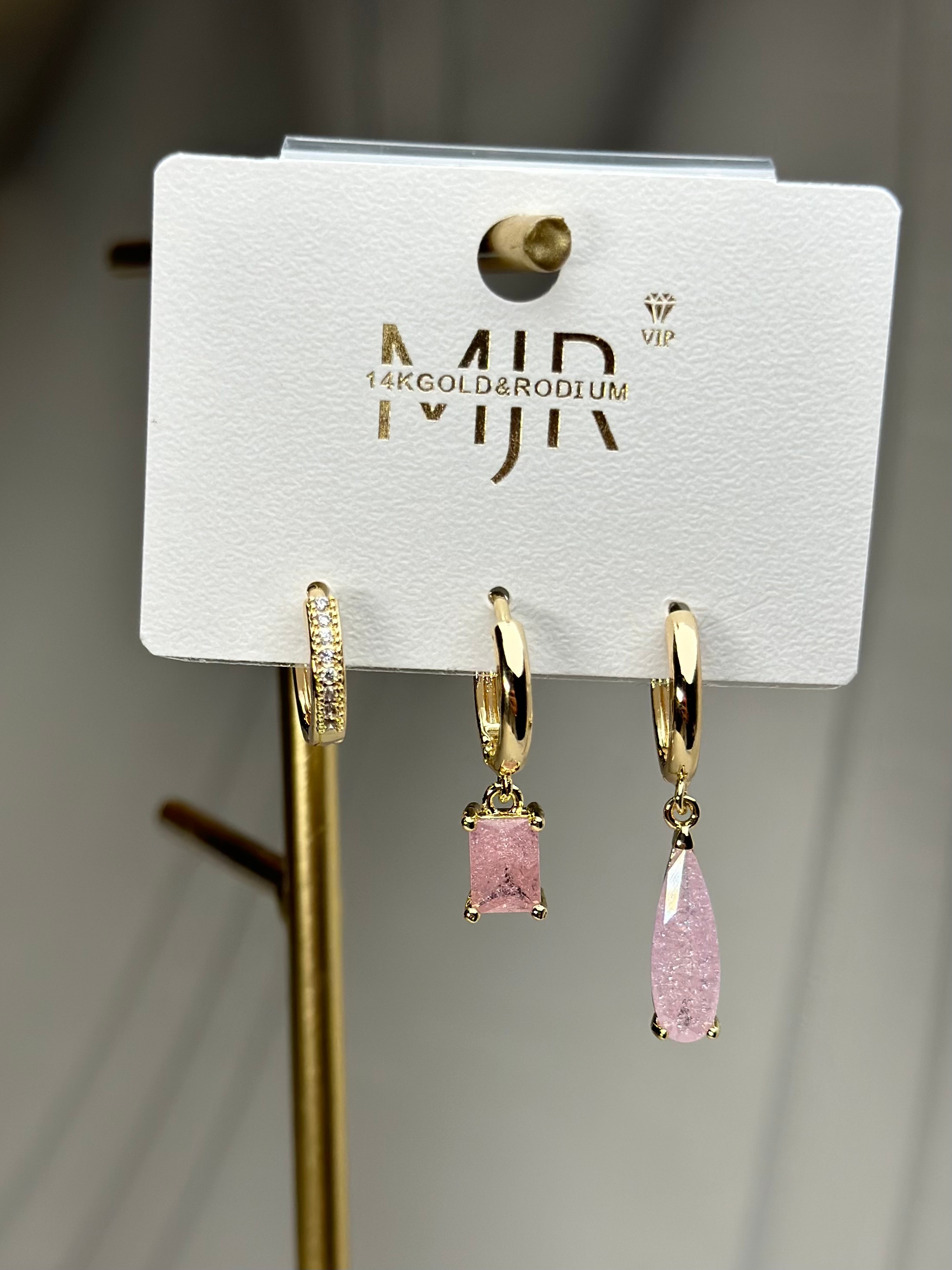 Özel Seri Gold Renk Pembe Taş Üçlü Küpe