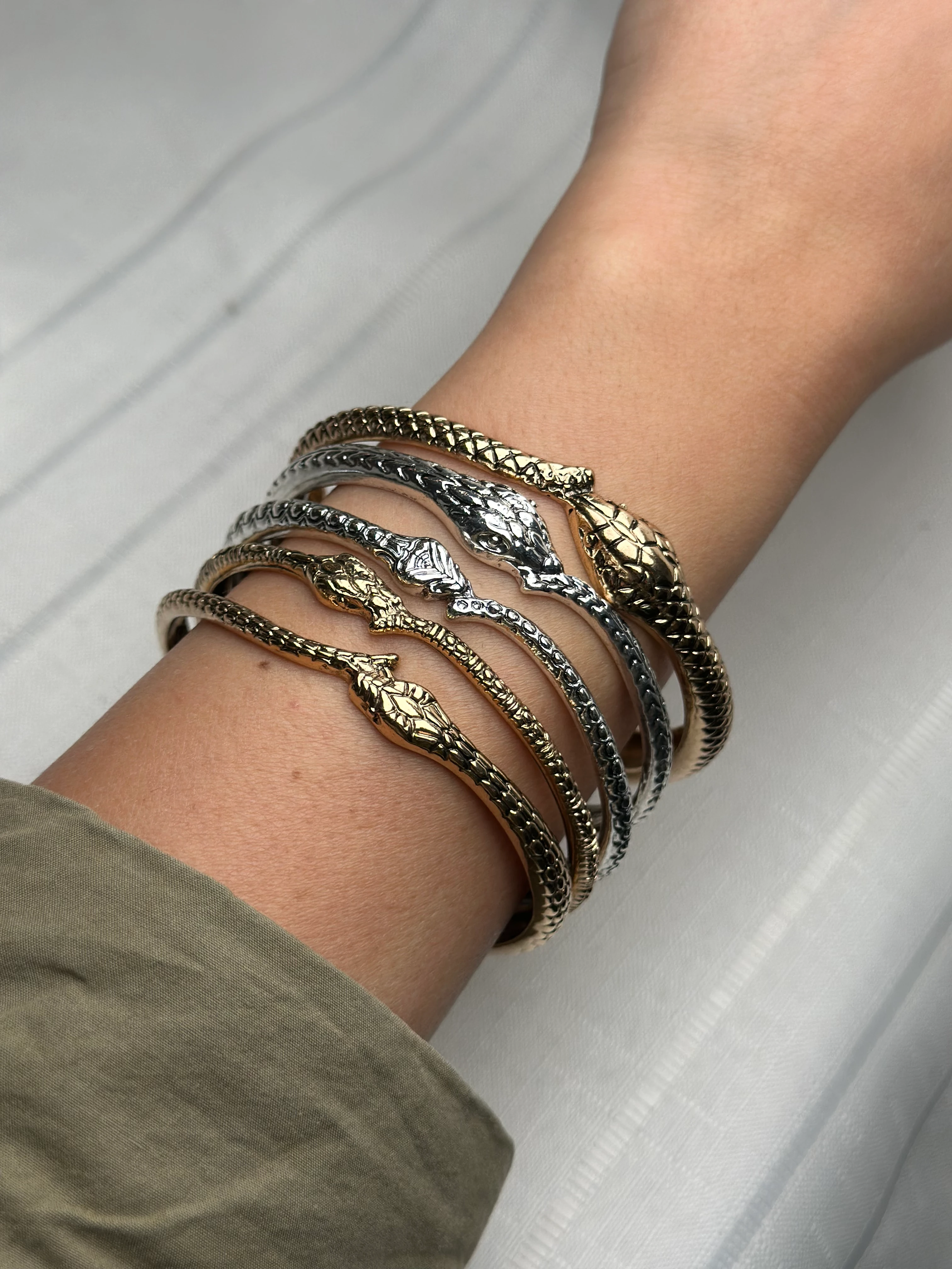 Marka Model Çift Renk Yılan Detay 5li Bilezik