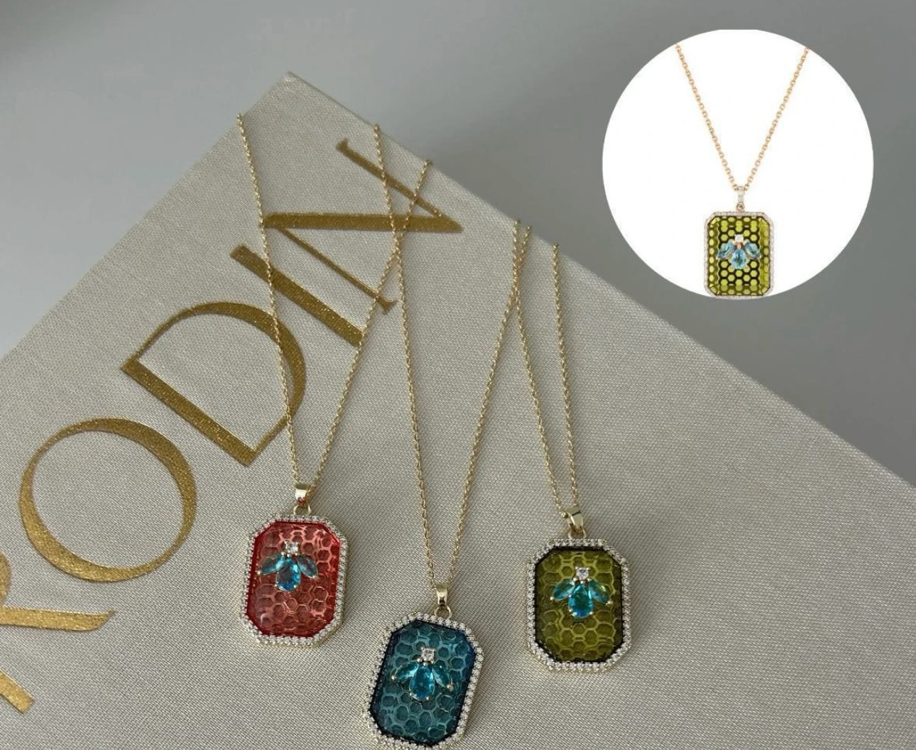 Özel Seri Marka Model Pembe Taş Petek Kolye