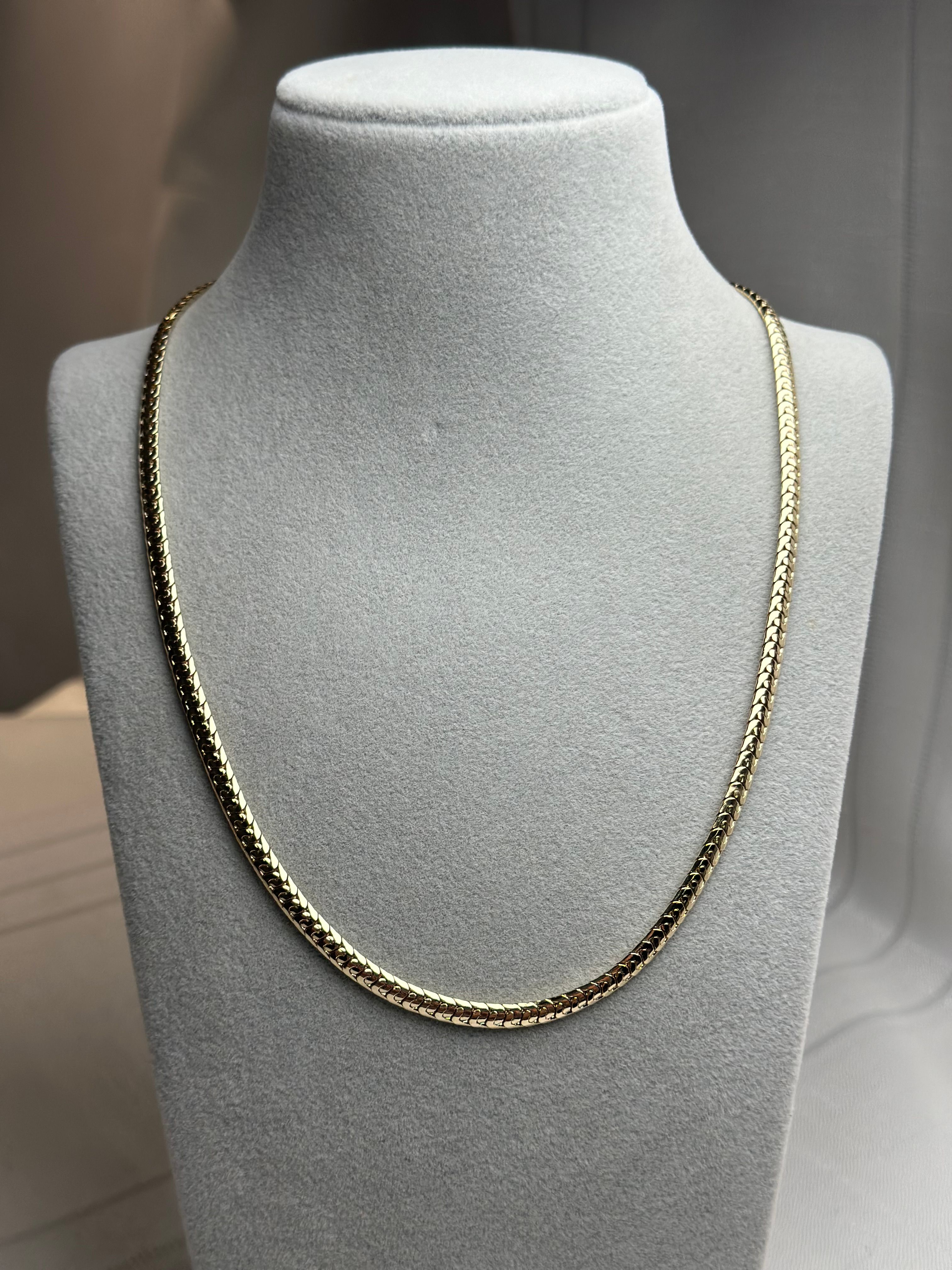 Xuping Gold Renk Balık Sırtı Kolye