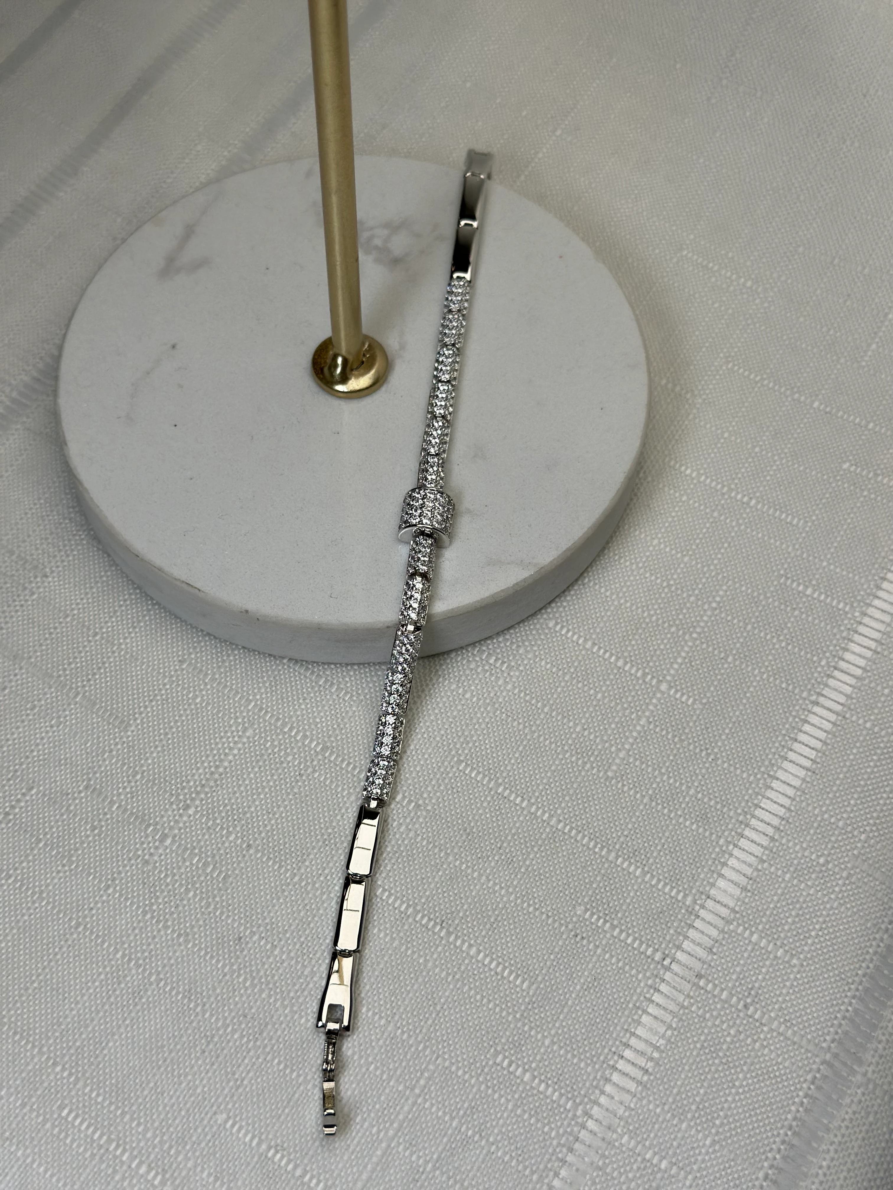 Xuping Gümüş Renk Zirkon Taş Çubuk Bileklik