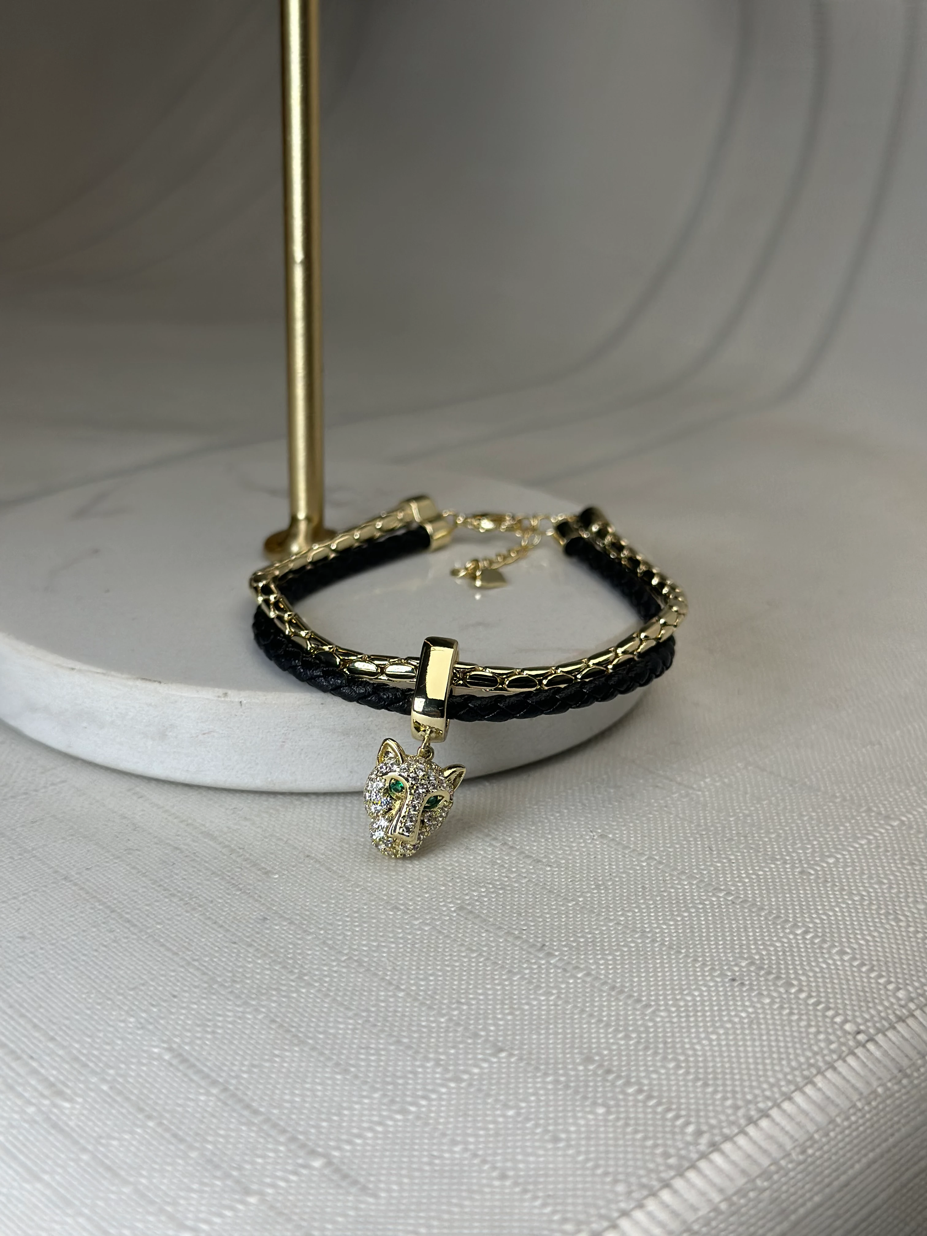 Özel Seri Deri Kordon Detay İkili Kaplan Bileklik