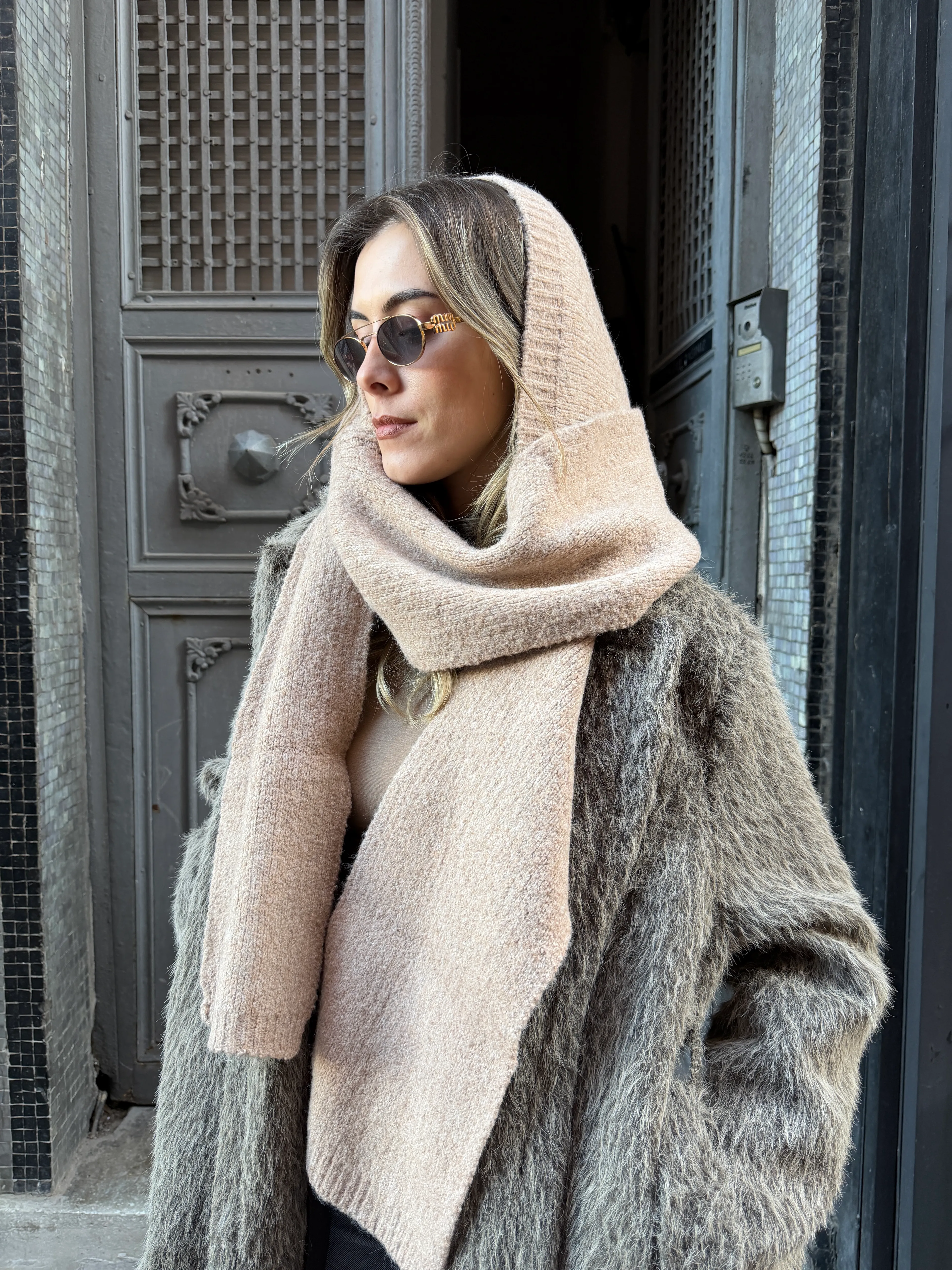 Kapüşonlu Tek Parça Krem Atkı