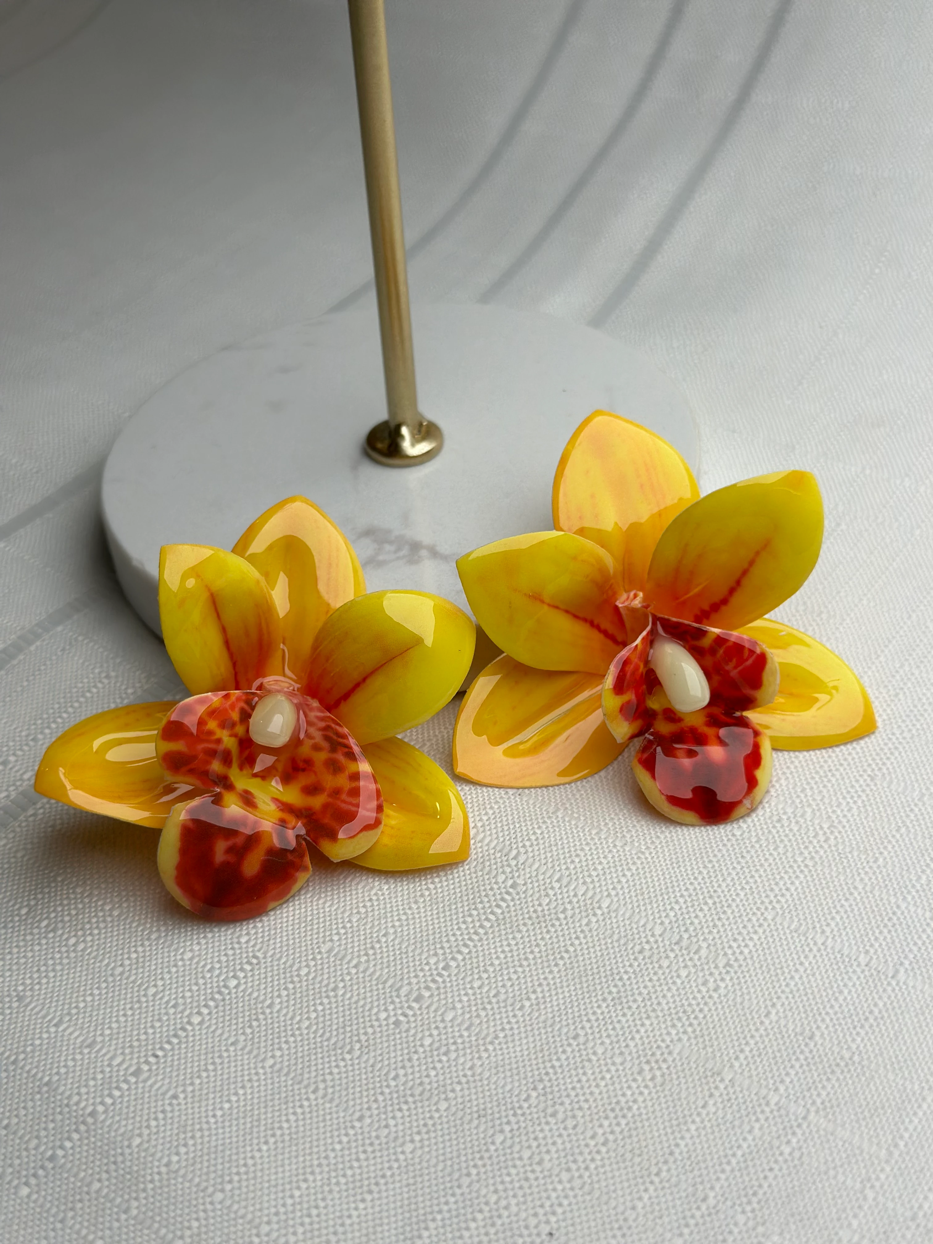 Marka Model Sarı Orkide Küpe