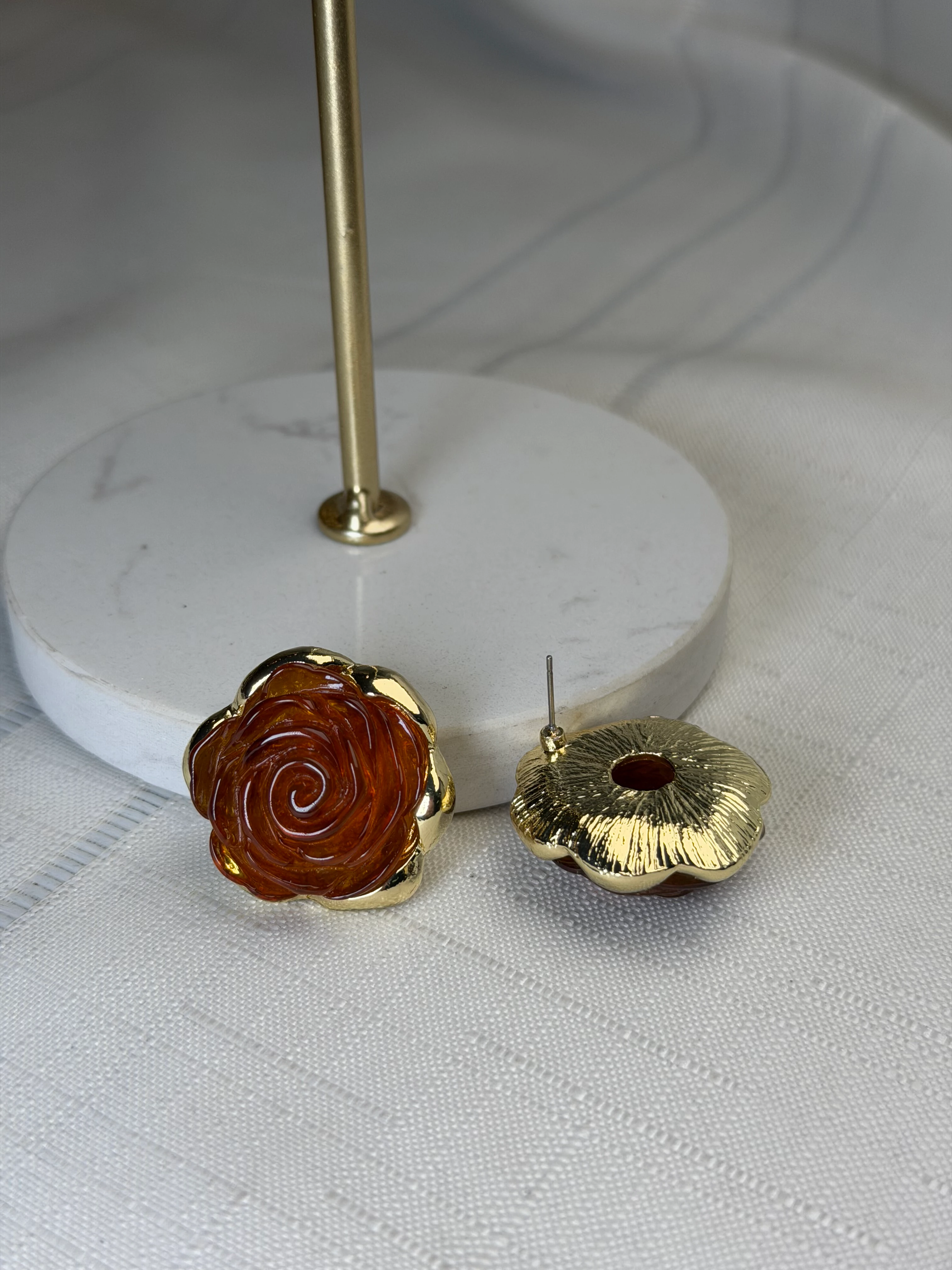 Marka Model Kahverengi Gül Küpe