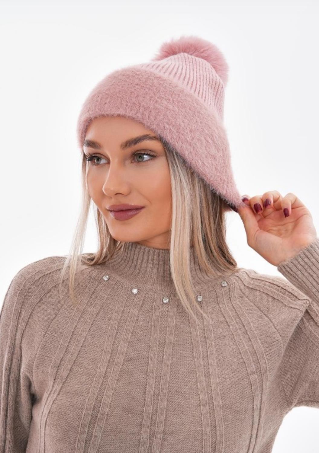 Pembe Tüylü Bere