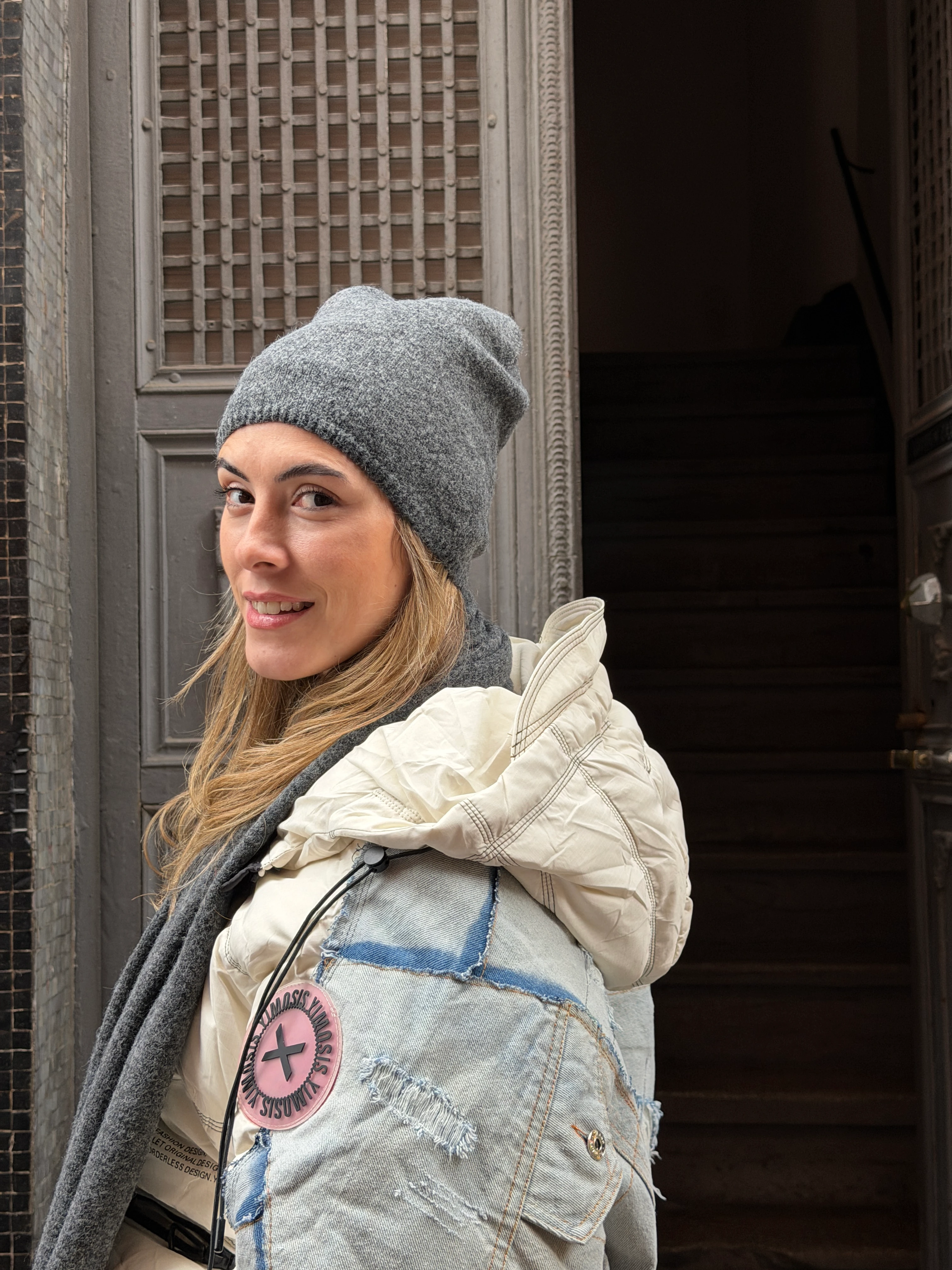 Yumuşak Dokulu Antrasit Atkı Bere Set