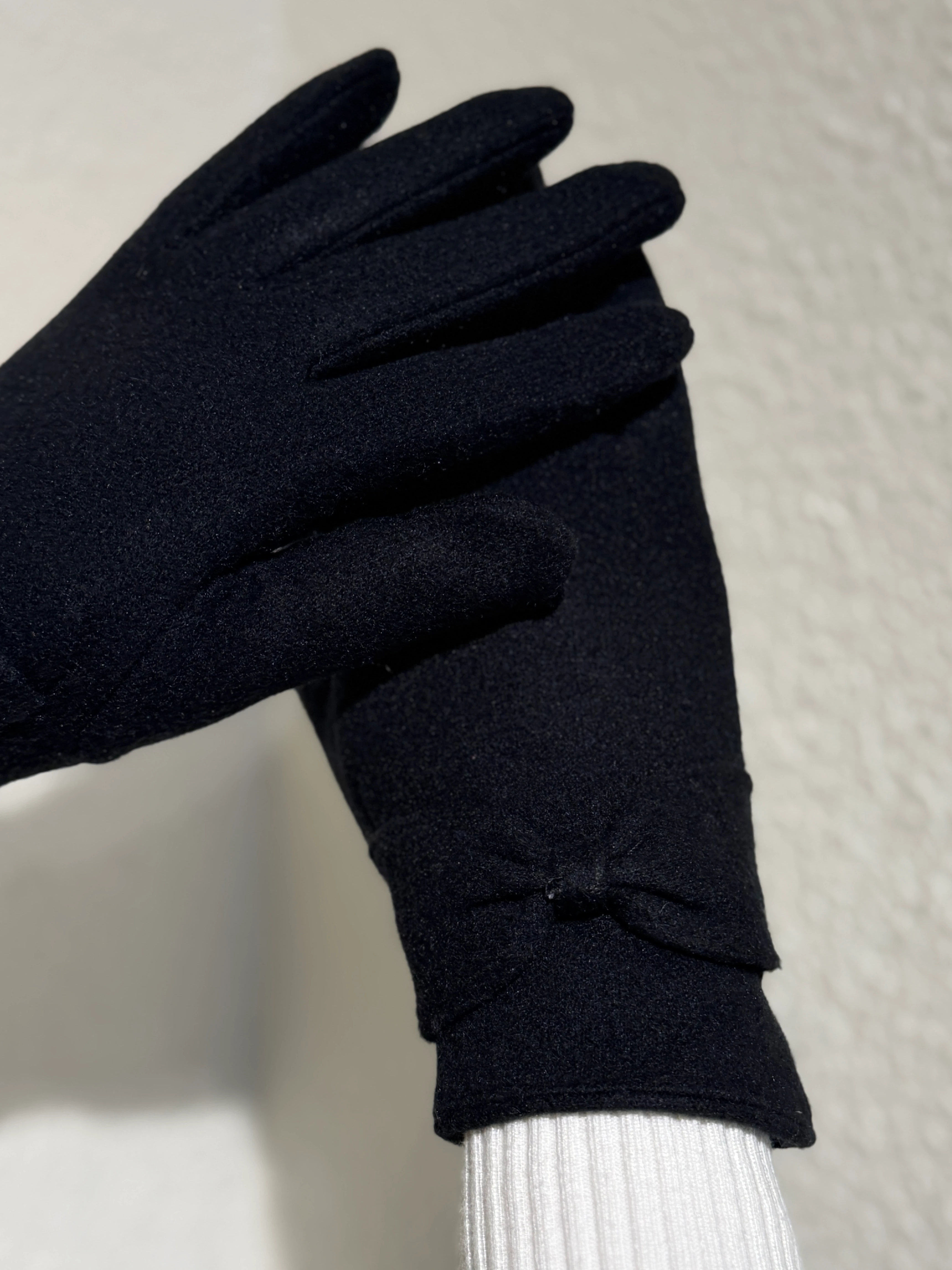 Fiyonklu Dokunmatik Siyah Eldiven