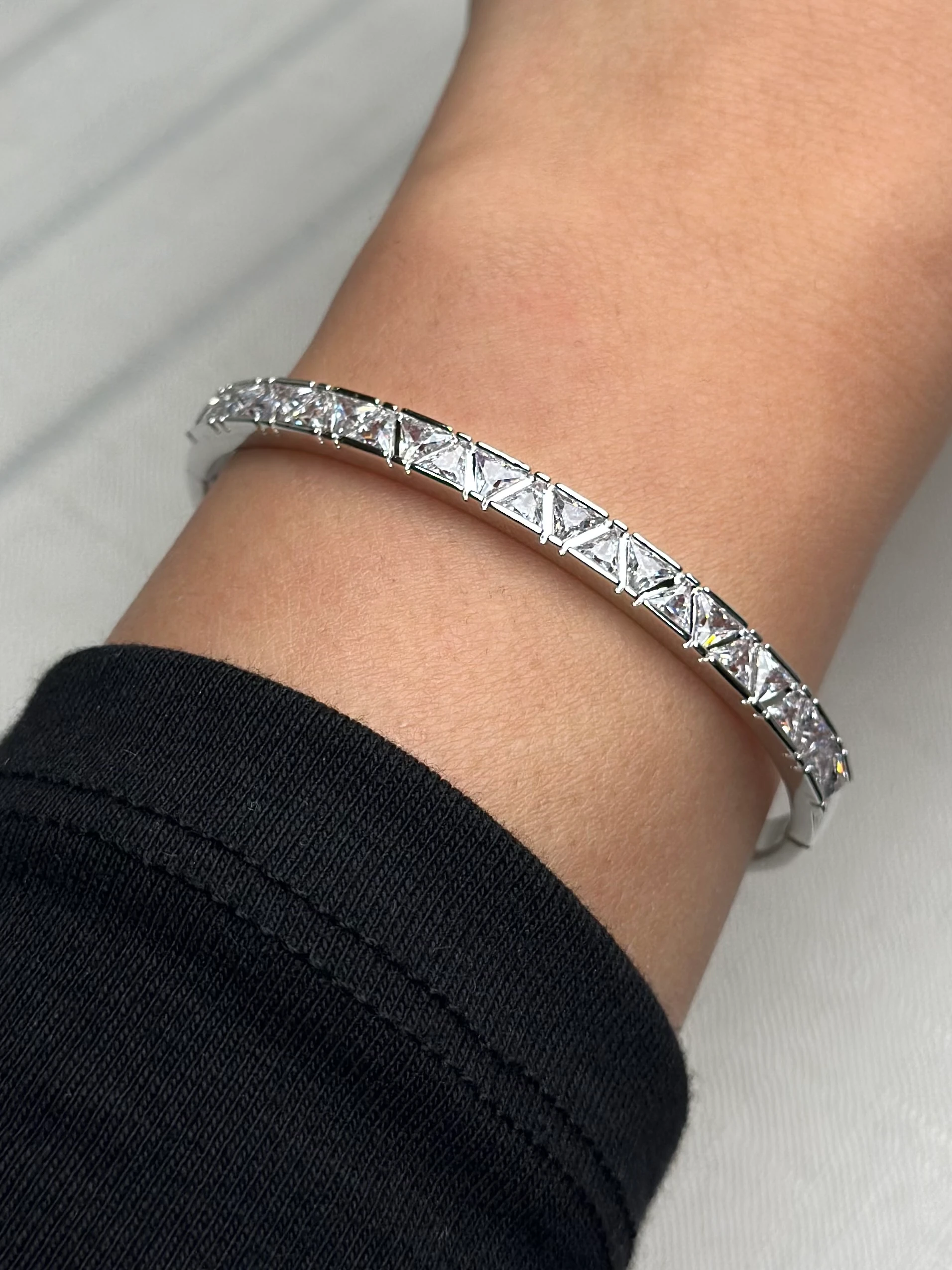 Özel Seri Zirkonyum Gümüş Üçgen Taşlı Bilezik