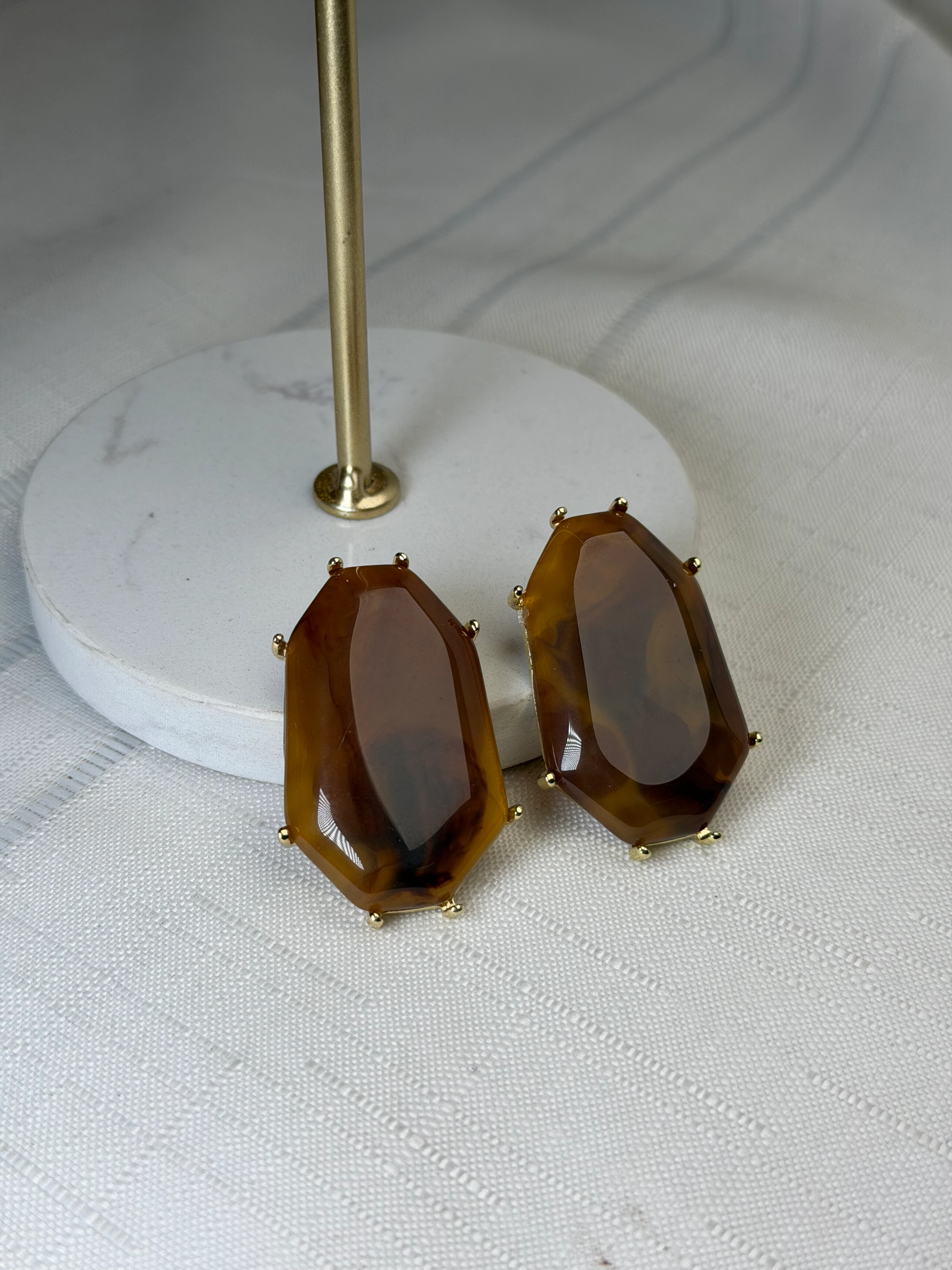 Marka Model Kahverengi Küpe