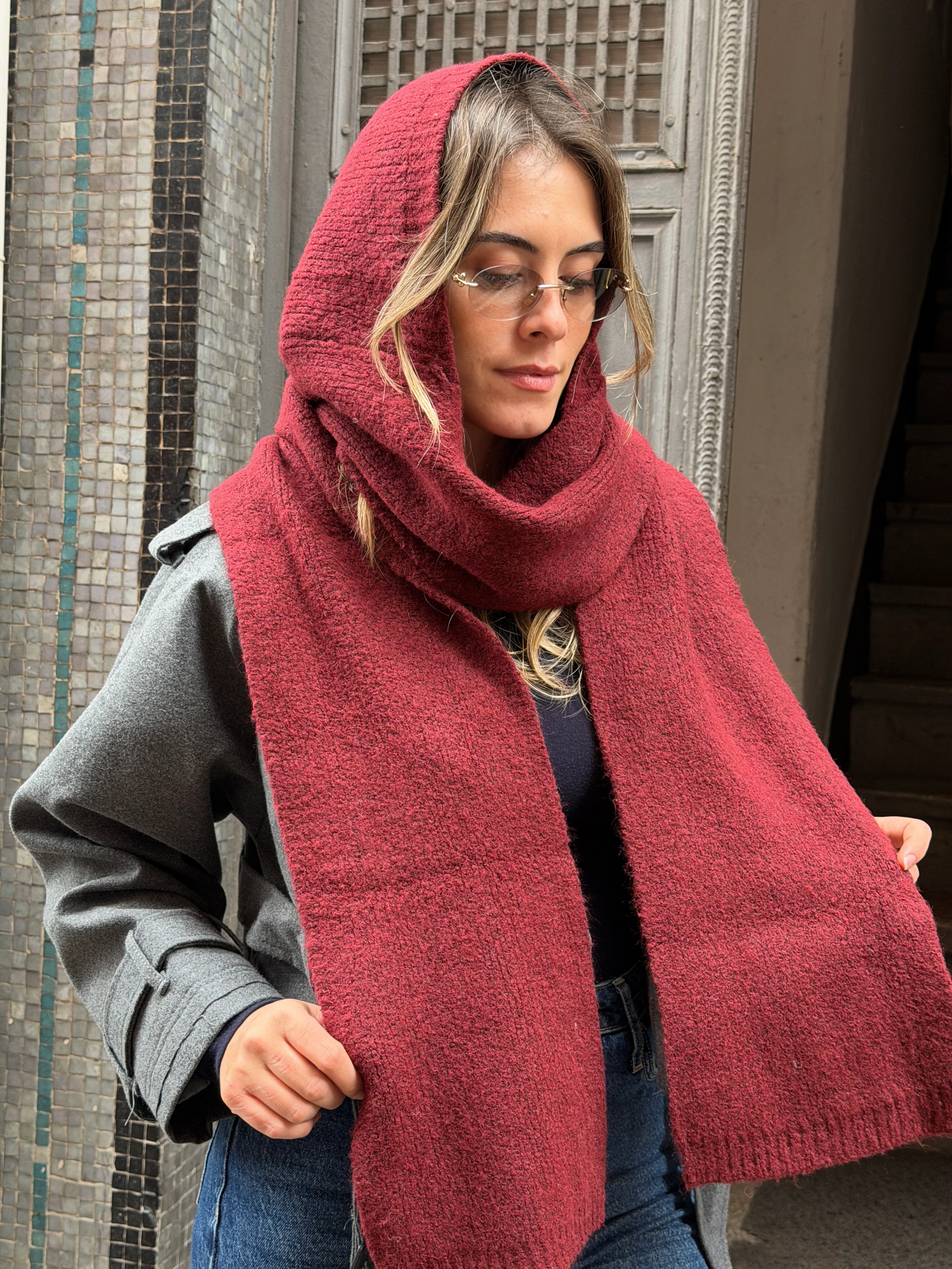 Kapüşonlu Tek Parça Bordo Atkı