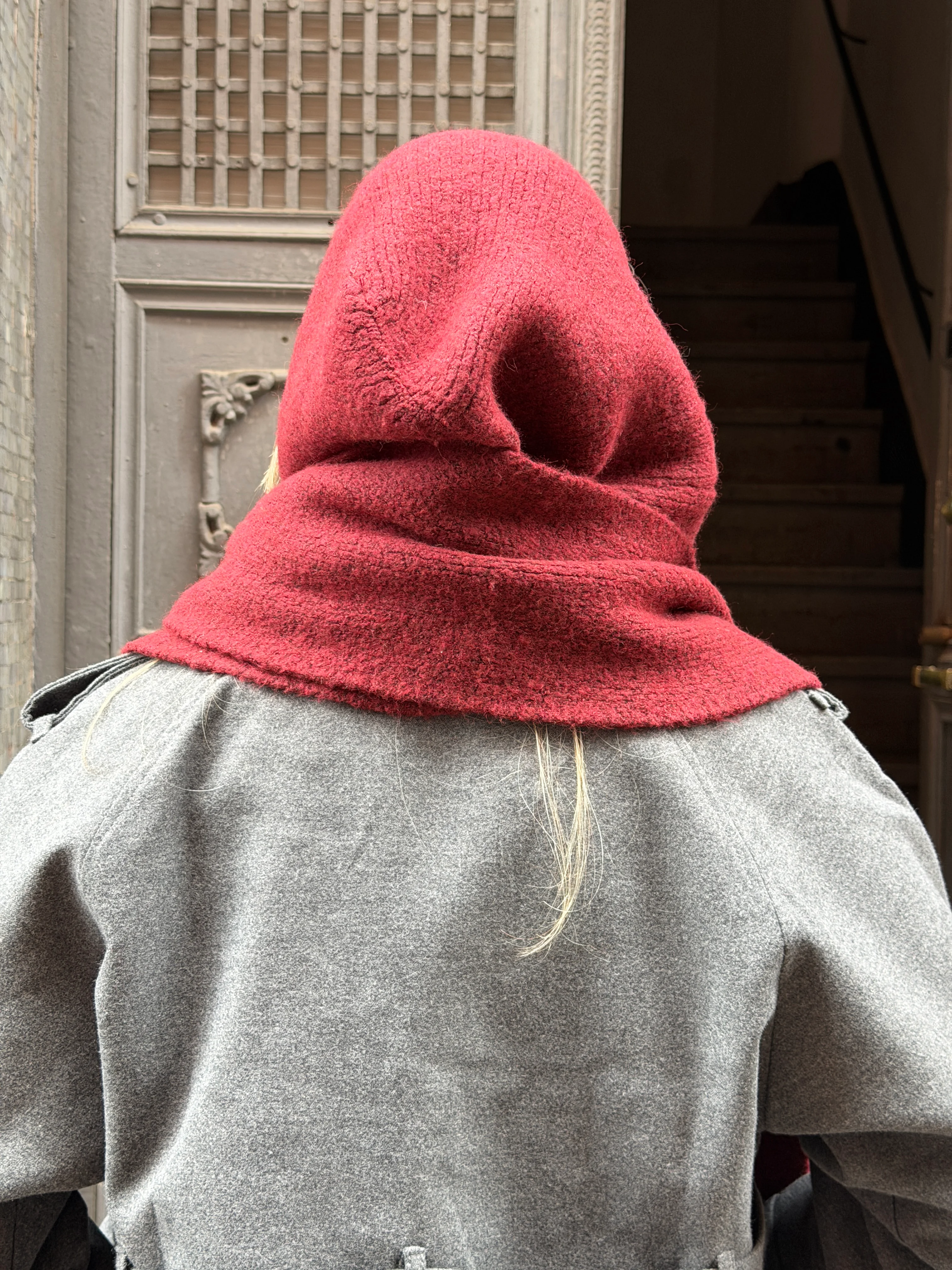 Kapüşonlu Tek Parça Bordo Atkı