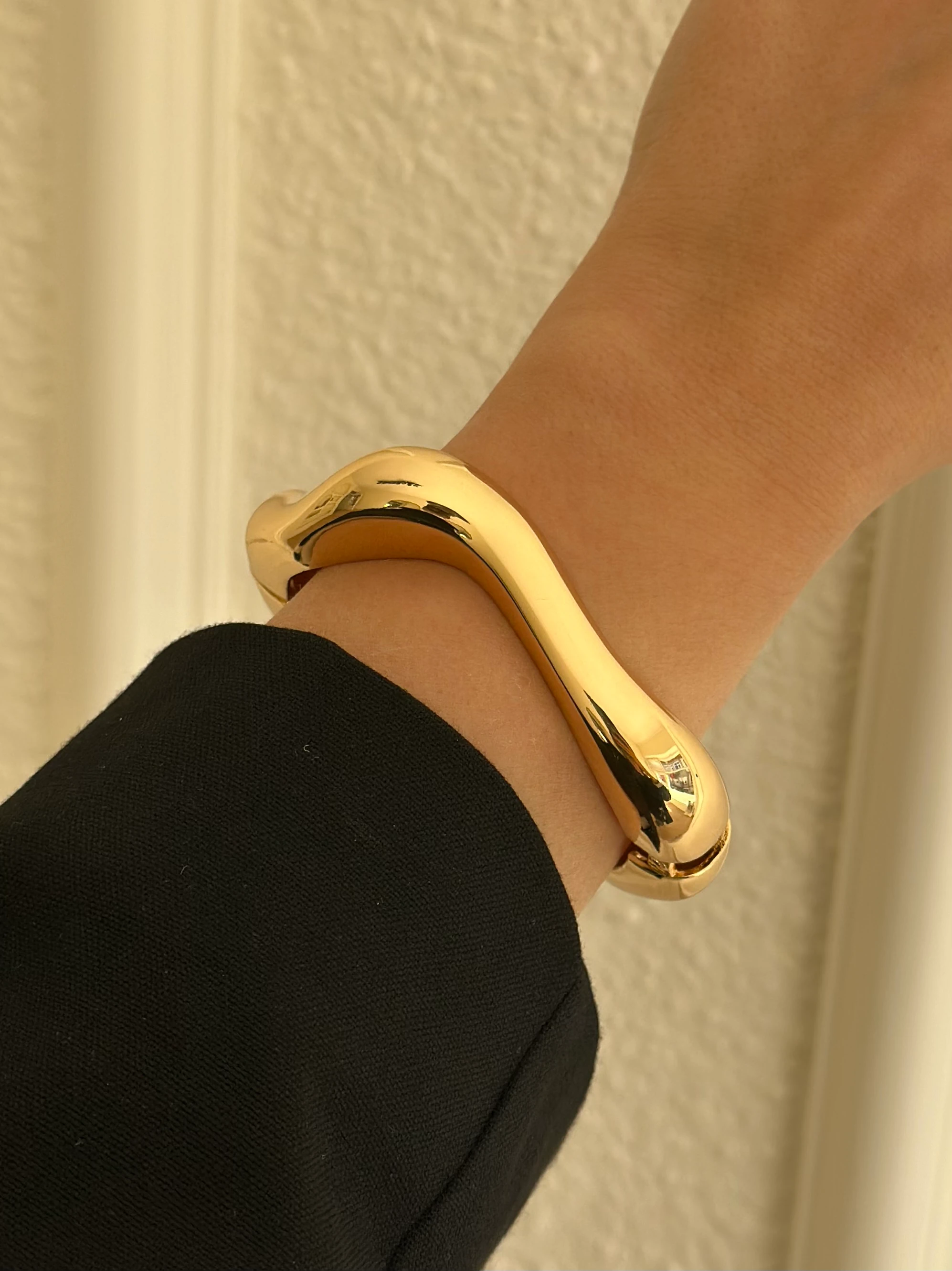 Özel Seri Gold Renk Zigzag Kelepçe