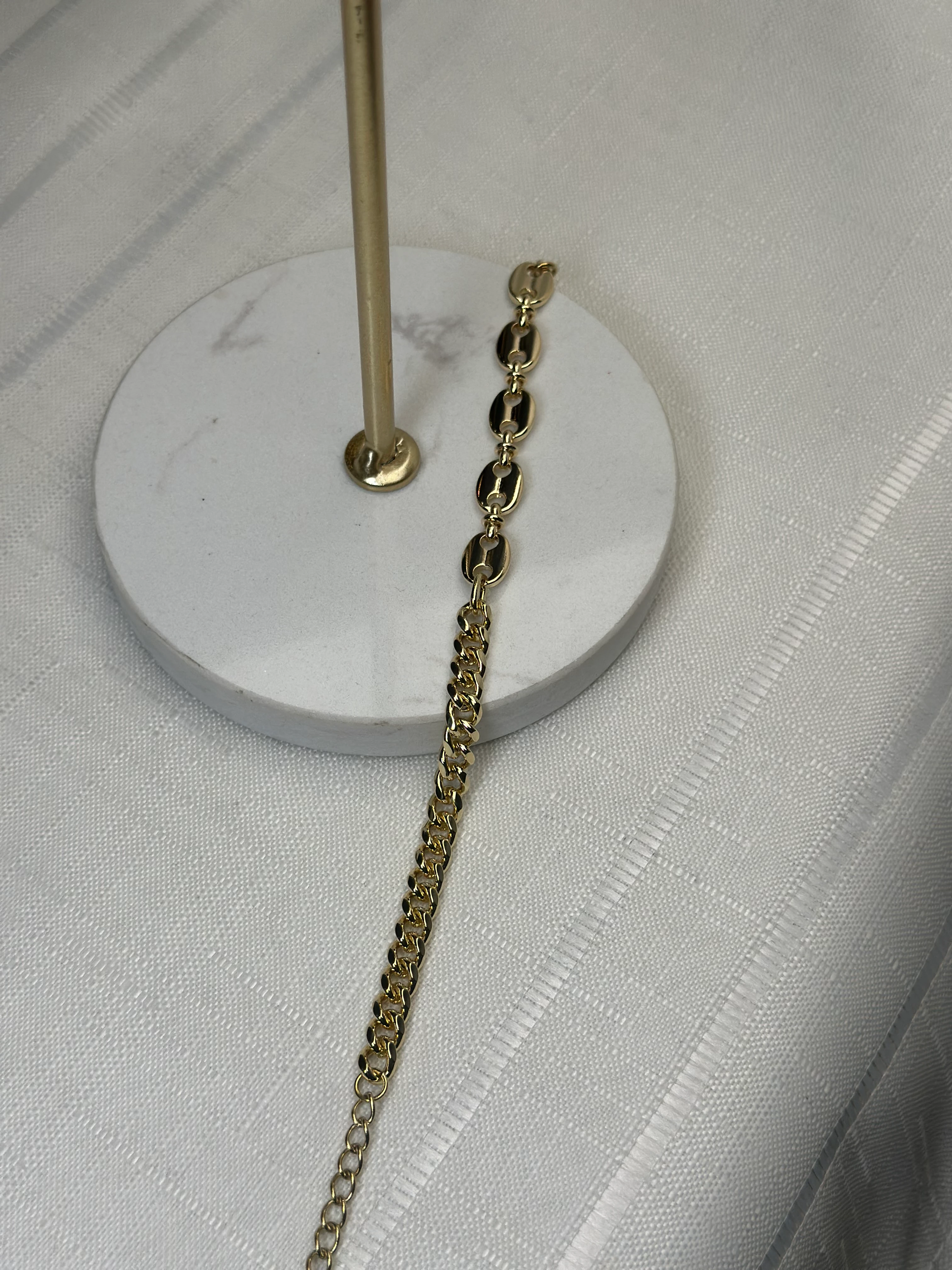 Xuping 14k Düğme Detay Zincir Bileklik