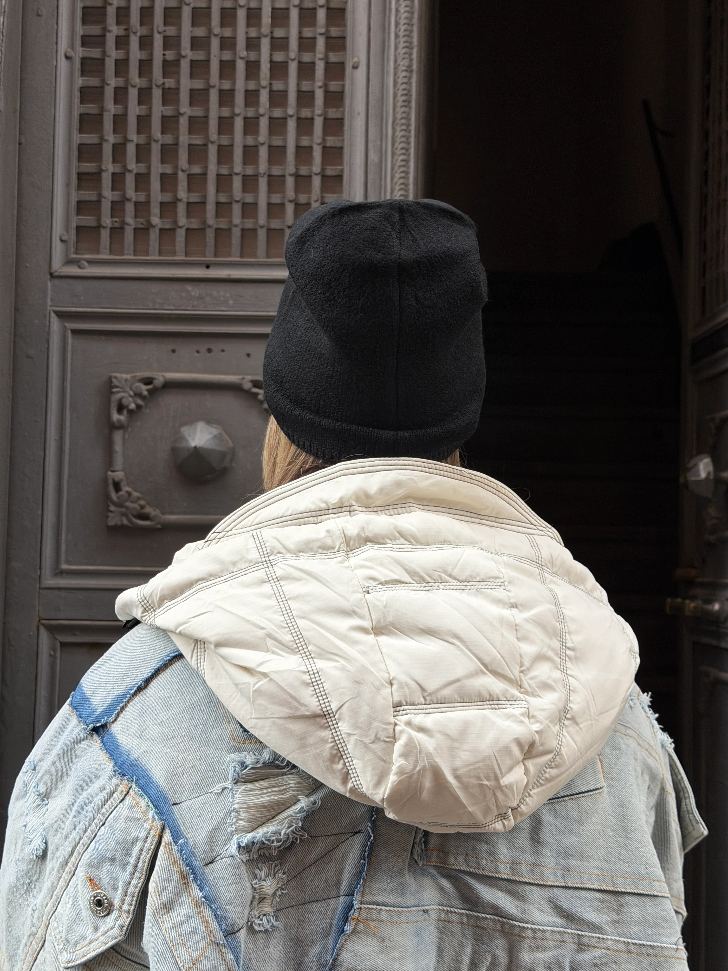 Yumuşak Dokulu Siyah Atkı Bere Set