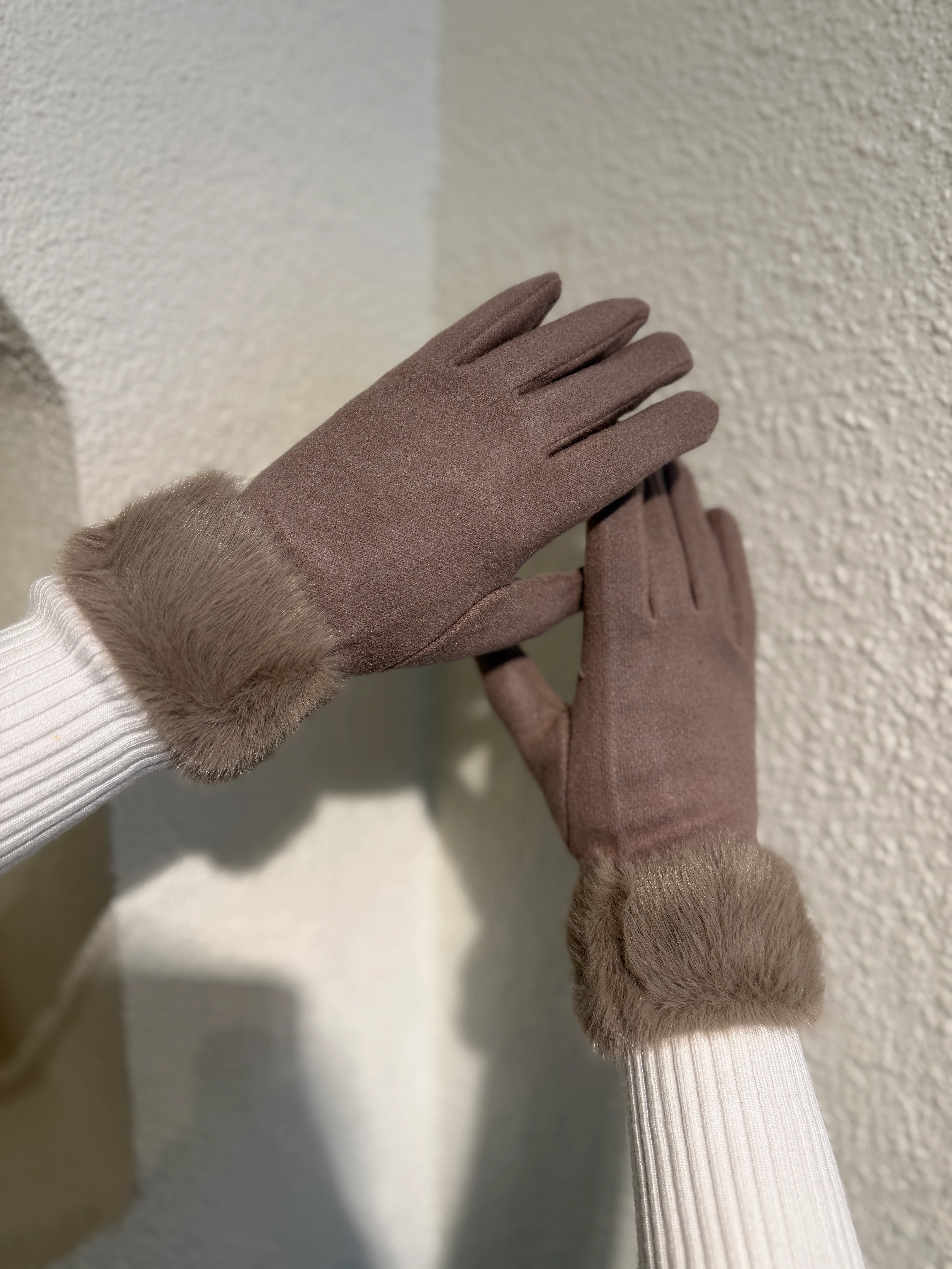 Kürklü Dokunmatik Vizon Renk Eldiven