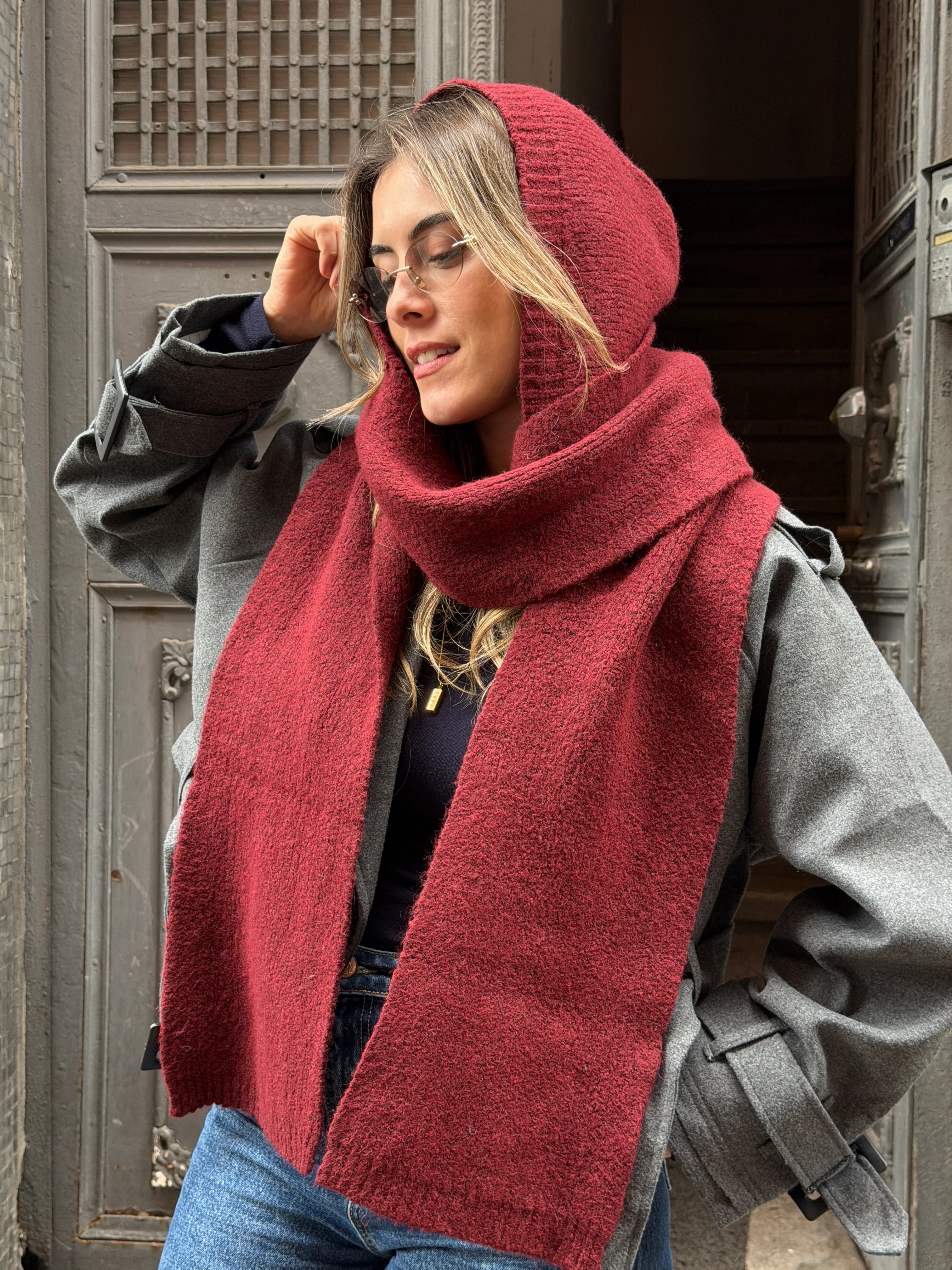 Kapüşonlu Tek Parça Bordo Atkı