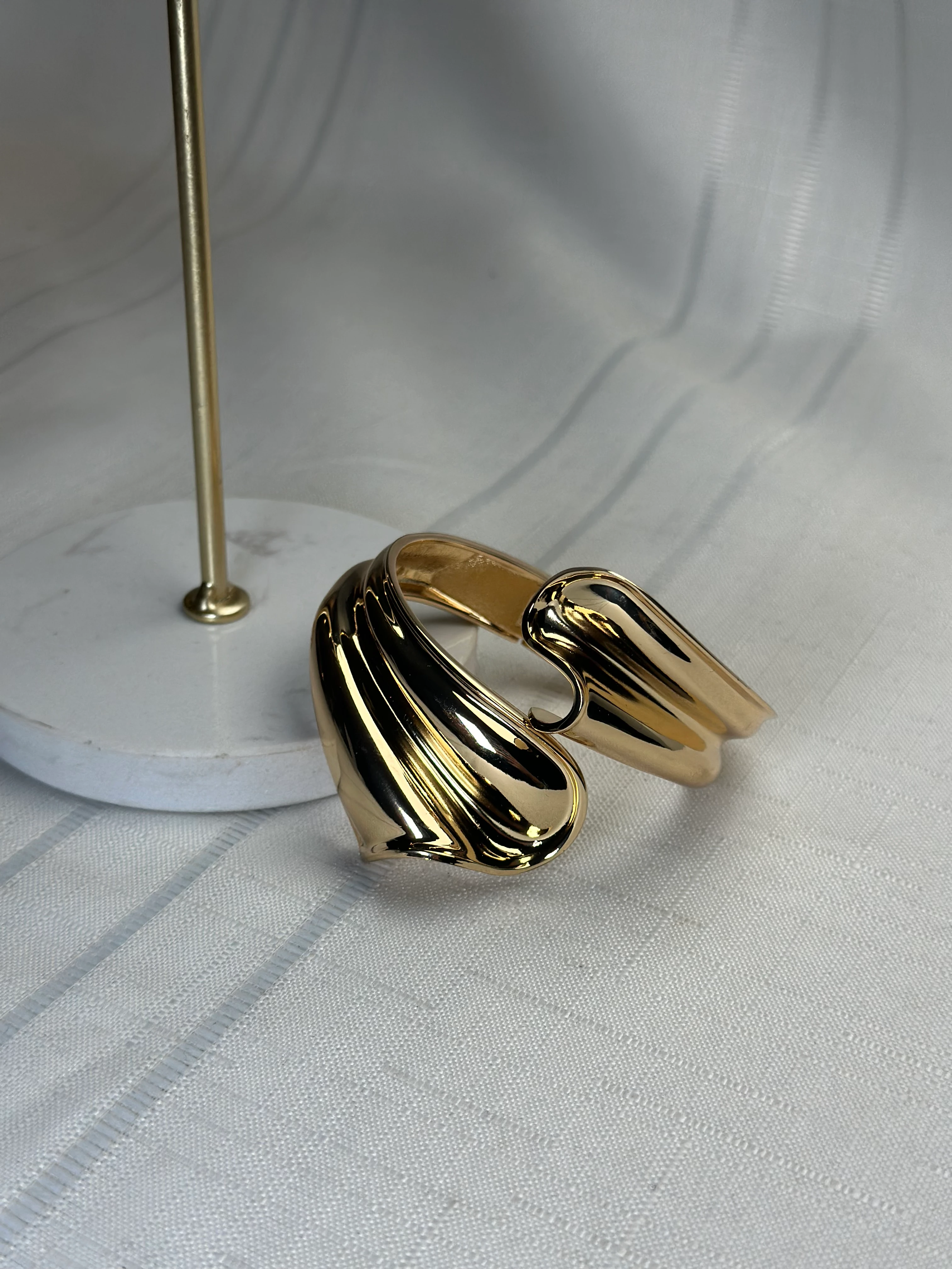 Özel Seri Gold Renk Kalın Kelepçe