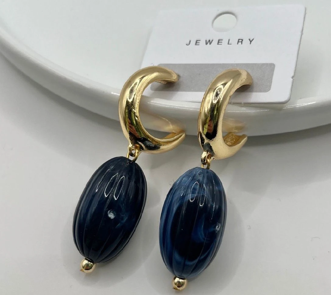 Lacivert Taş Gold Yarım Halka Küpe