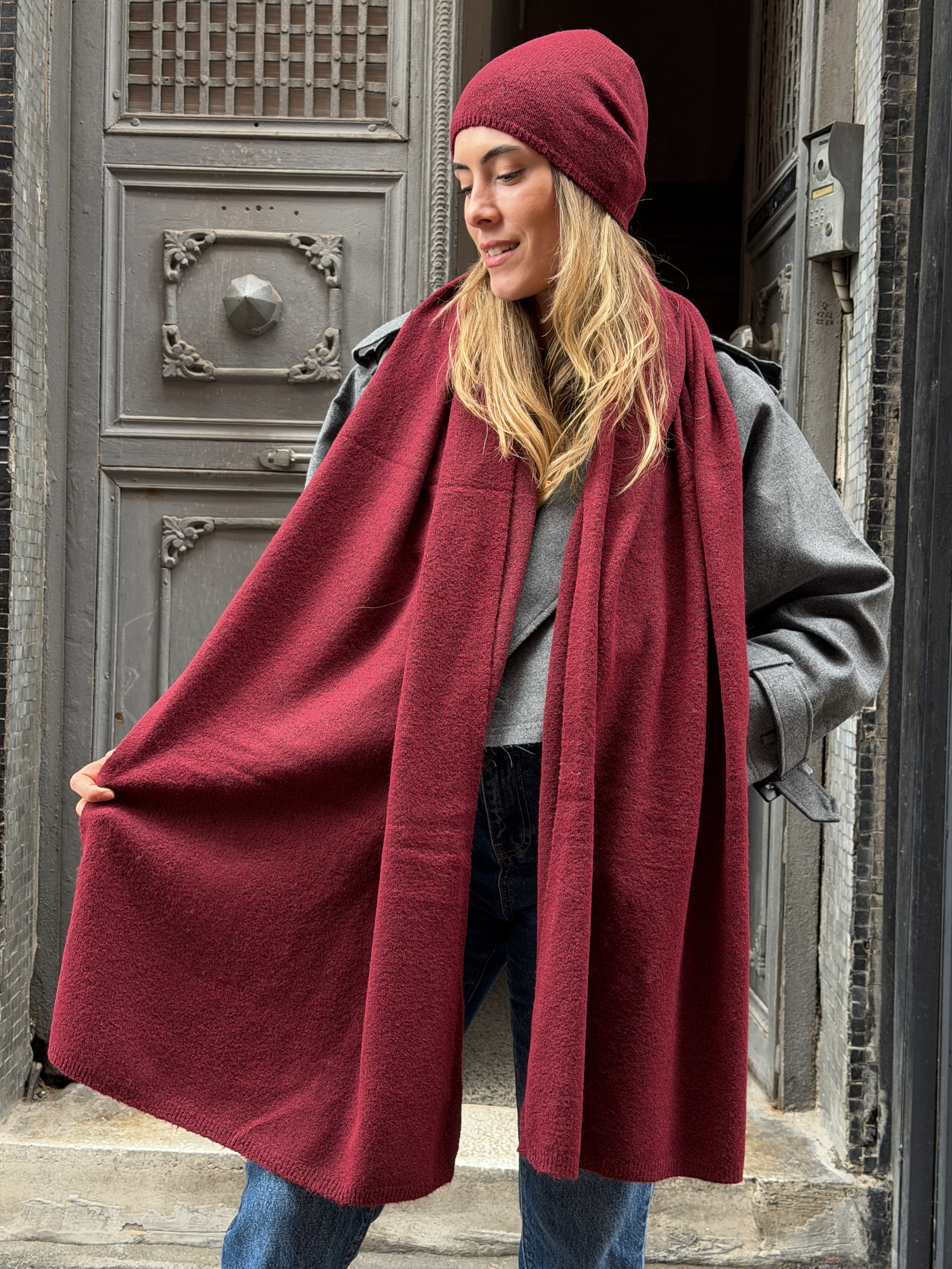 Yumuşak Dokulu Bordo Atkı Bere Set