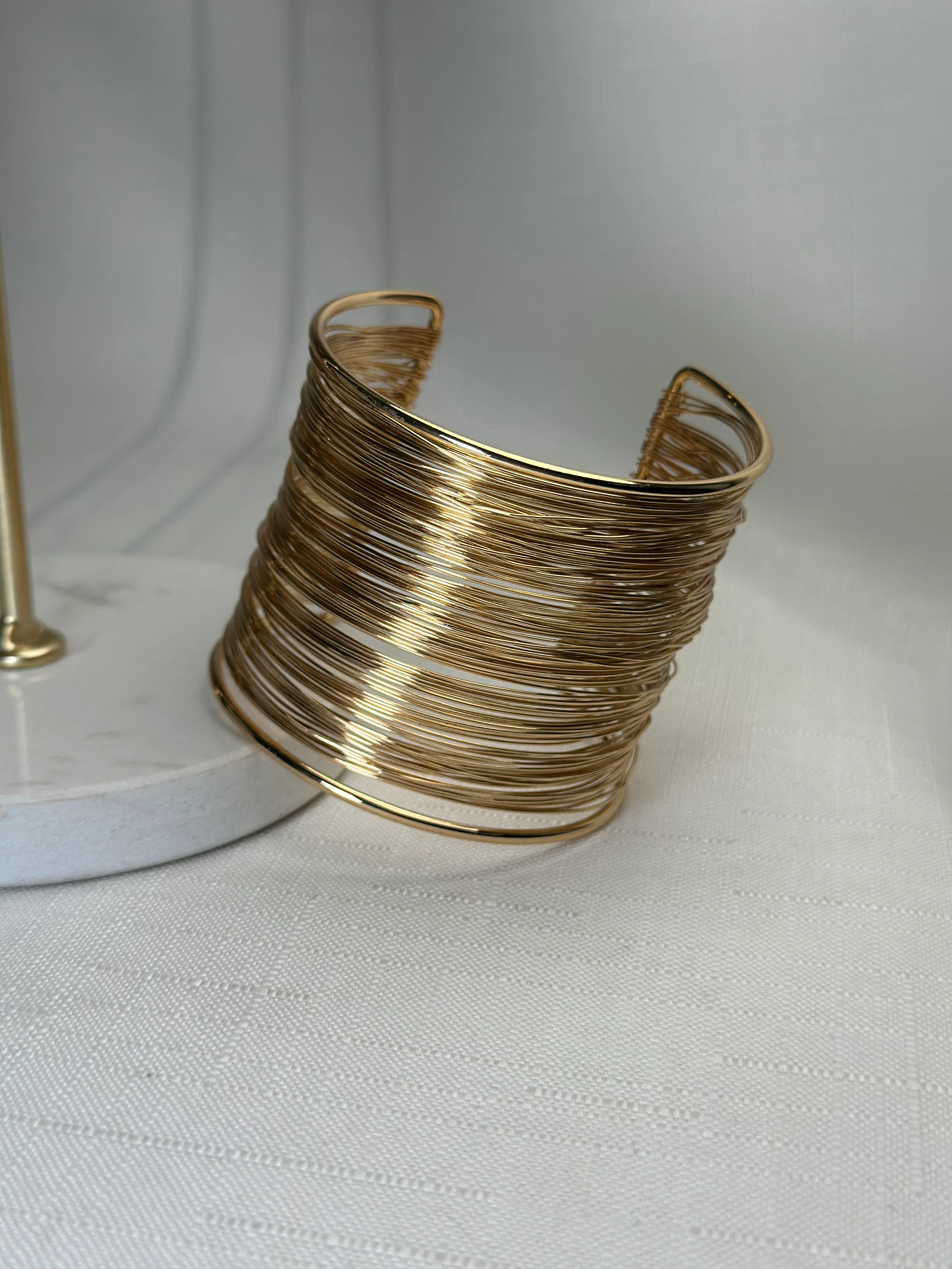 Özel Seri Gold Renk Kalın Tel Bileklik