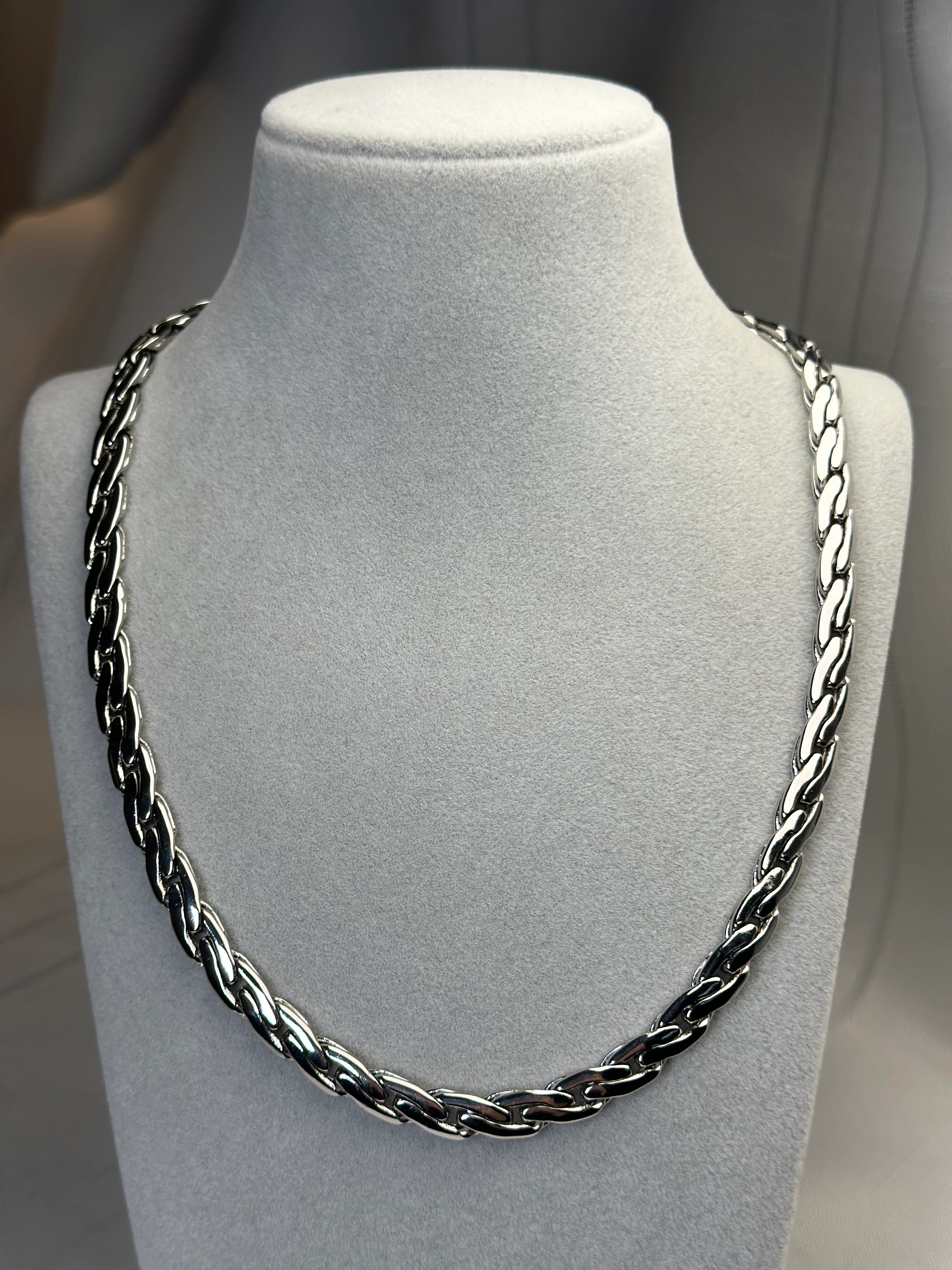 Xuping Gümüş Renk Kalın Örgü Kolye 50cm