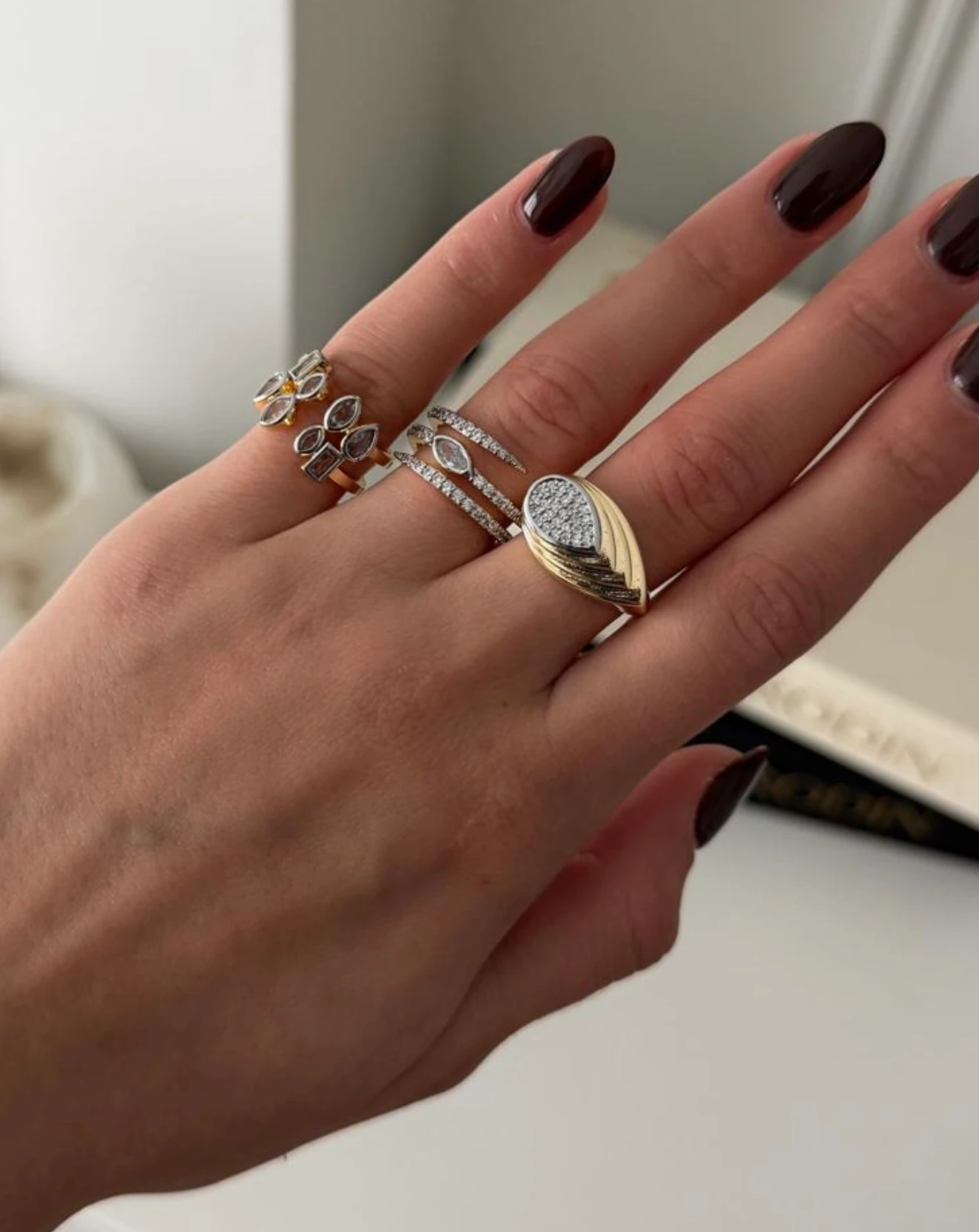 Özel Seri Marka Model Gold Renk Damla Taşlı Yüzük