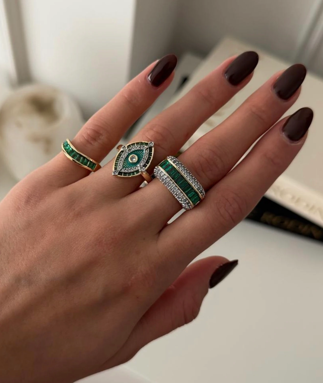 Özel Seri Marka Model Yeşil Taş Gold Yüzük