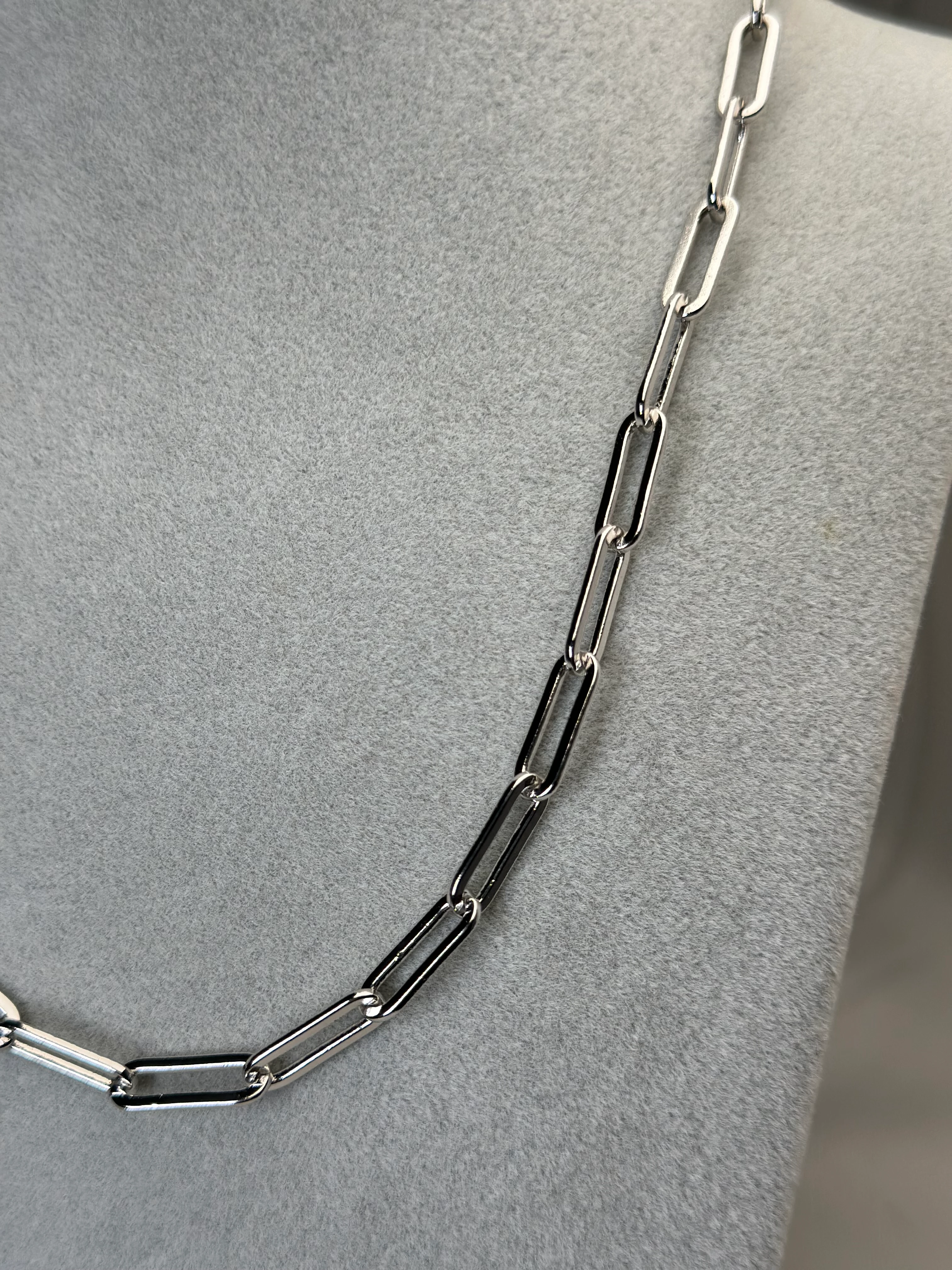 Xuping Gümüş Renk Ataç Zincir Kolye 45cm