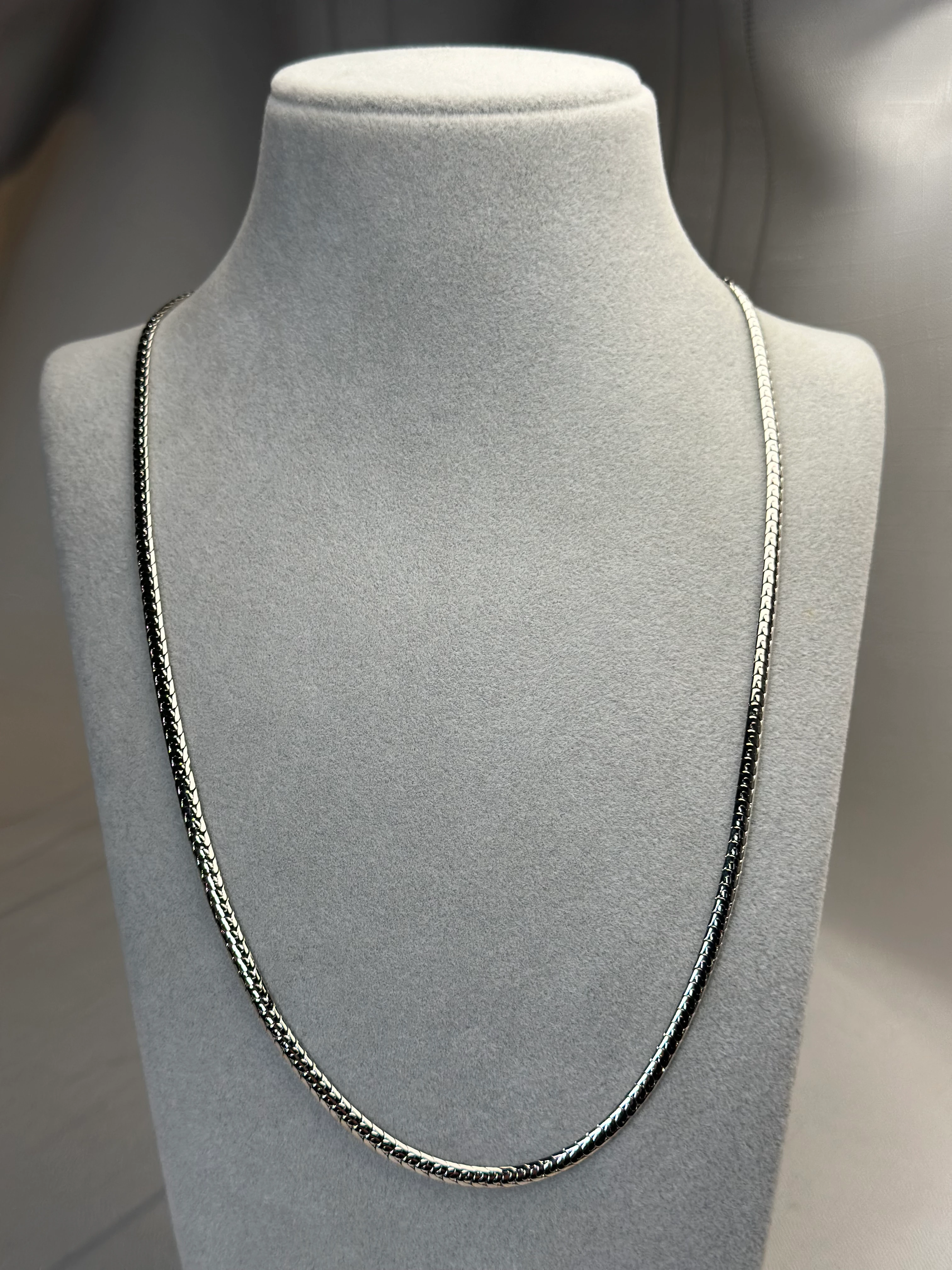 Xuping Gümüş Renk Balık Sırtı Kolye 55cm