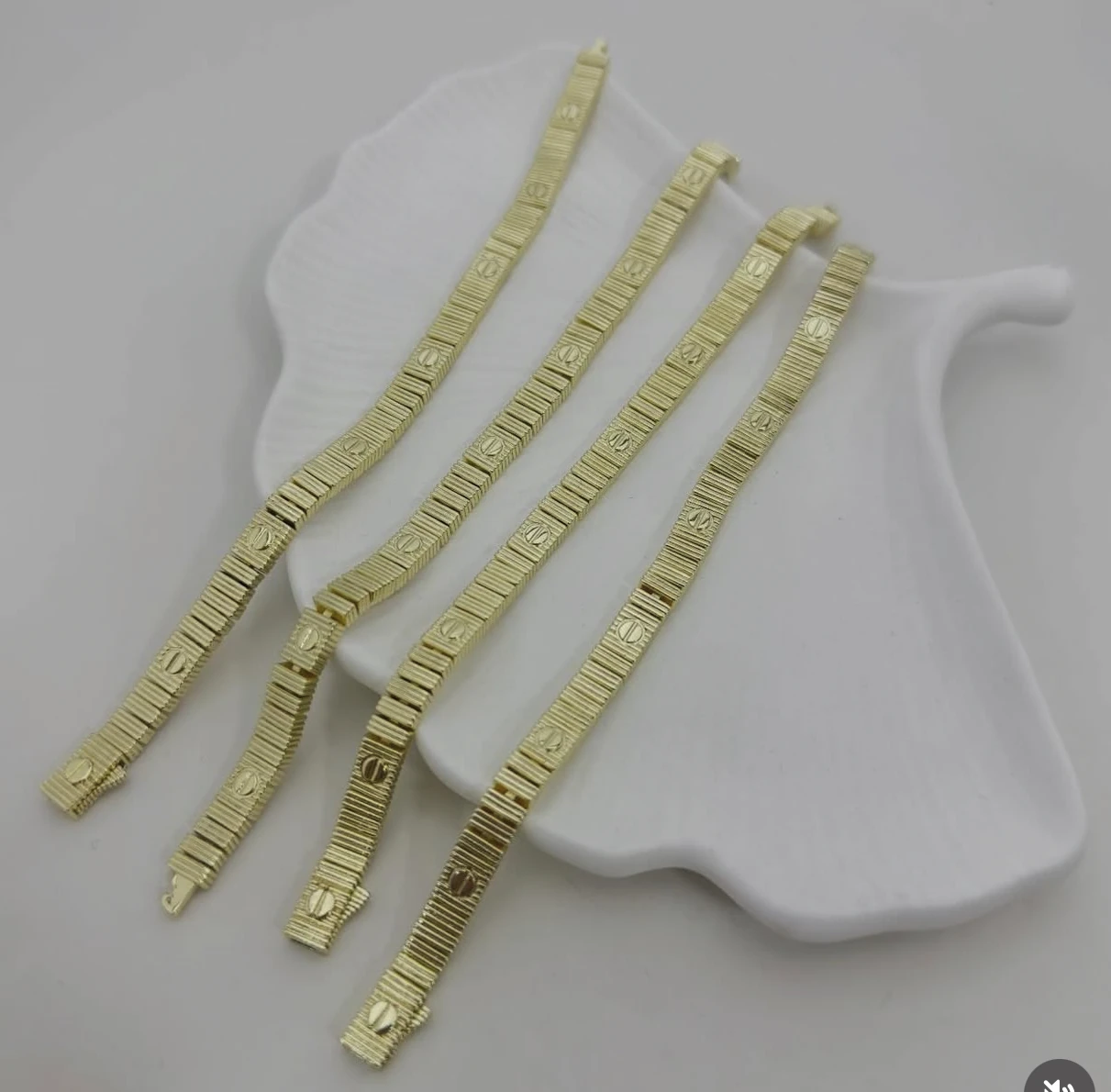 Marka Model Love Gold Bileklik