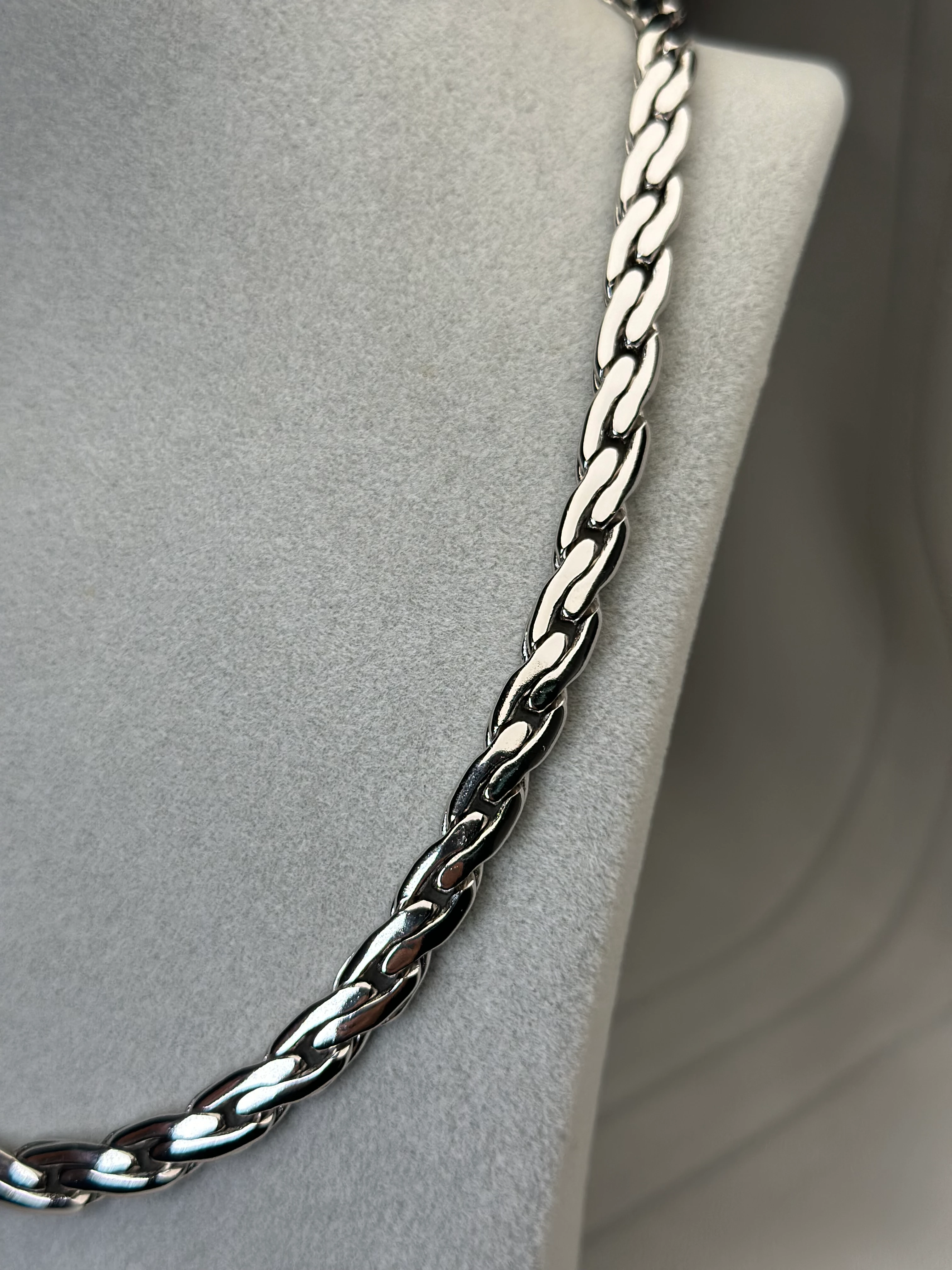 Xuping Gümüş Renk Kalın Örgü Kolye 50cm