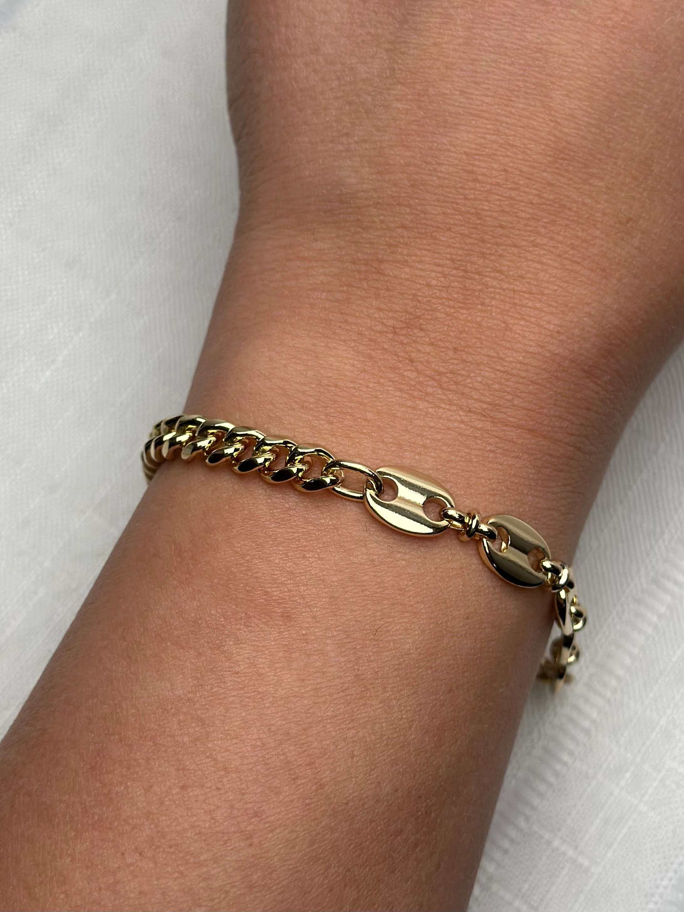 Xuping 14k Düğme Detay Zincir Bileklik