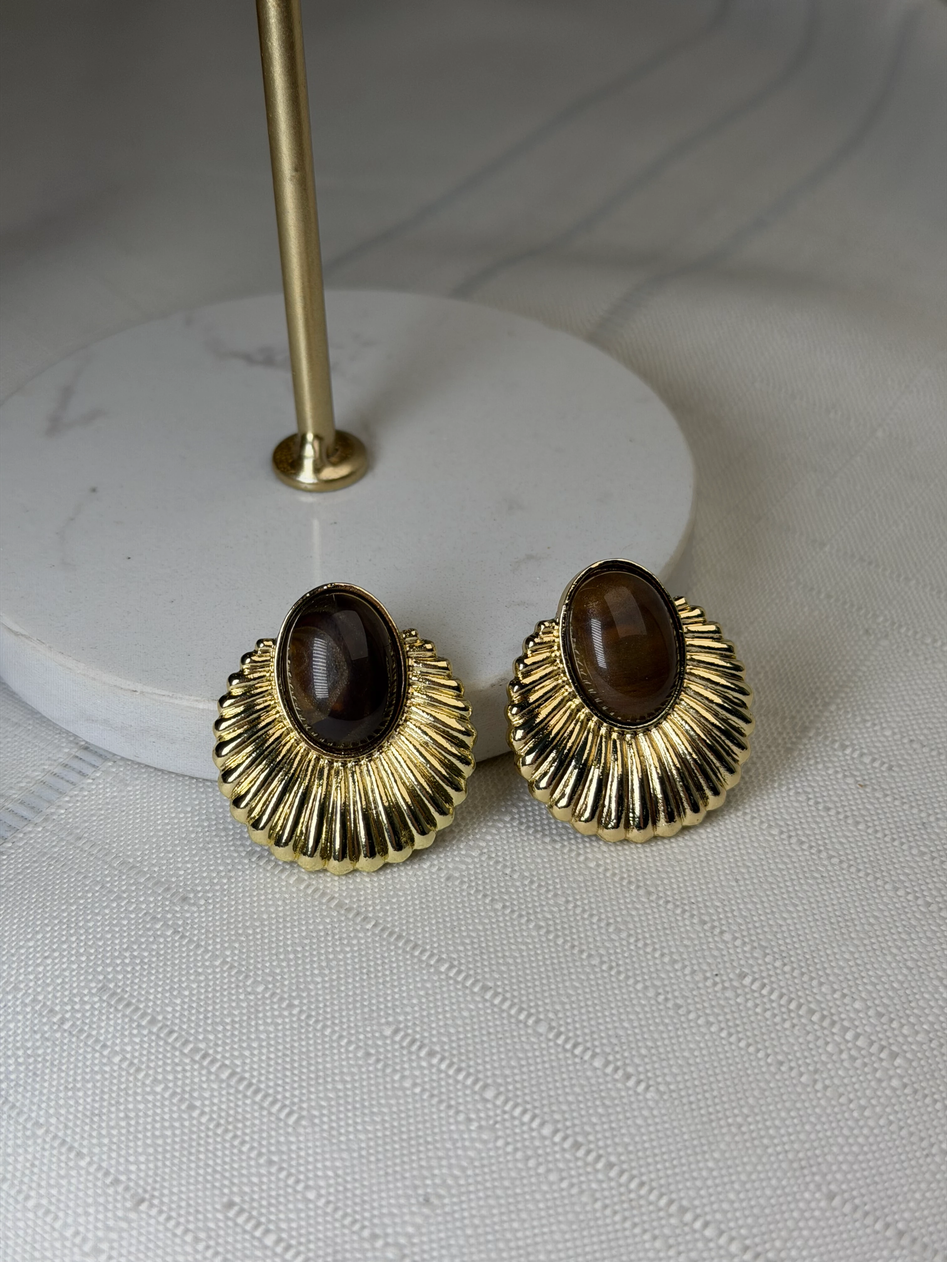 Marka Model Kahverengi Gold Yelpaze Küpe