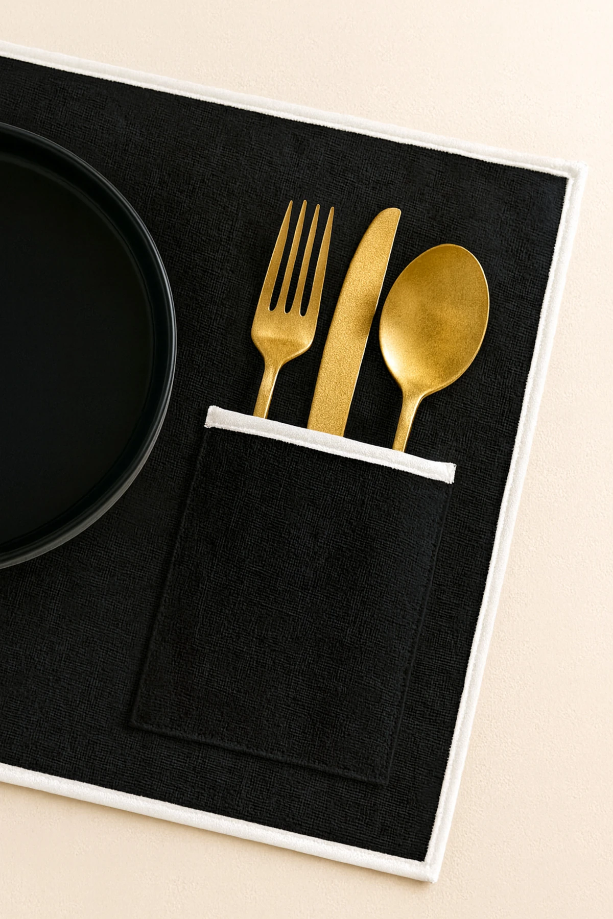 6'lı Biyeli Amerikan Servis Seti | Cep Detaylı Şık Sofra Altlığı - Siyah