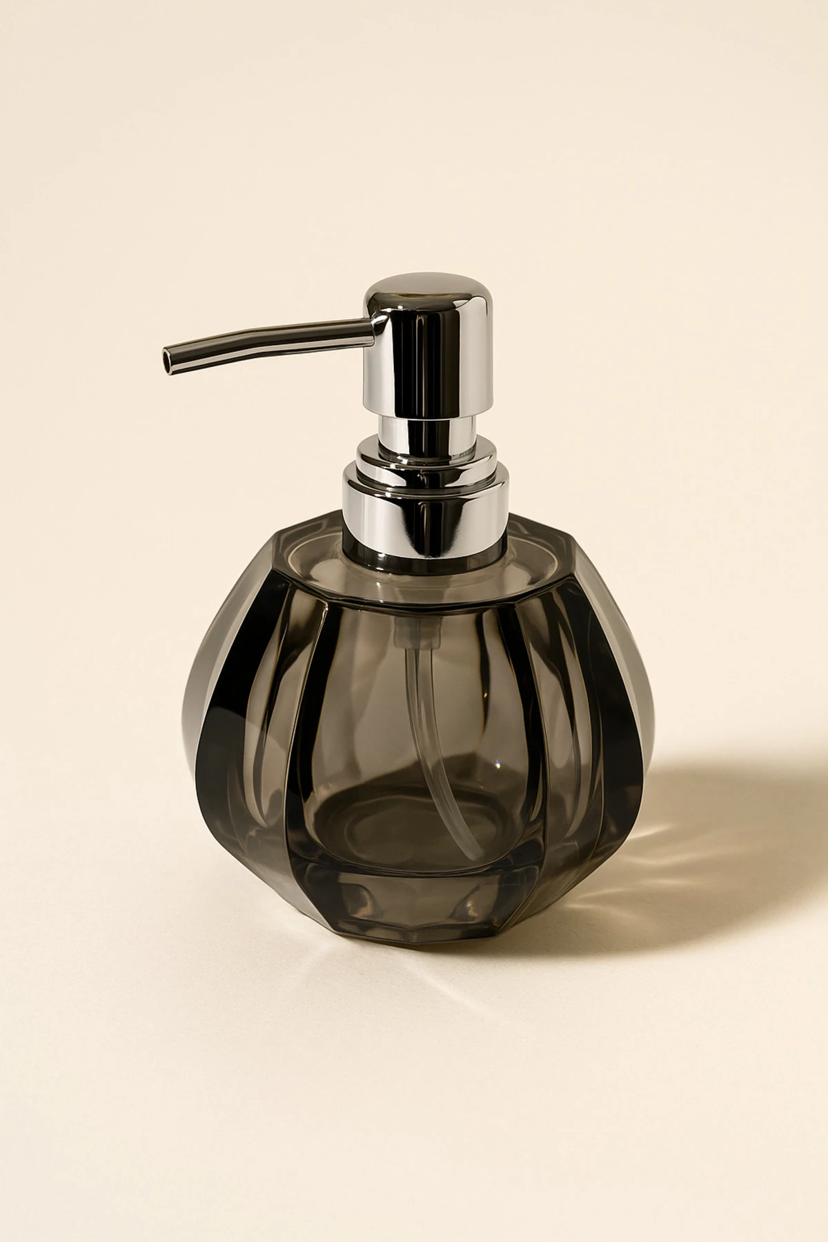 Kristal Desenli Gümüş Pompalı Cam Sıvı Sabunluk | Şık Banyo ve Mutfak Aksesuarı - Siyah