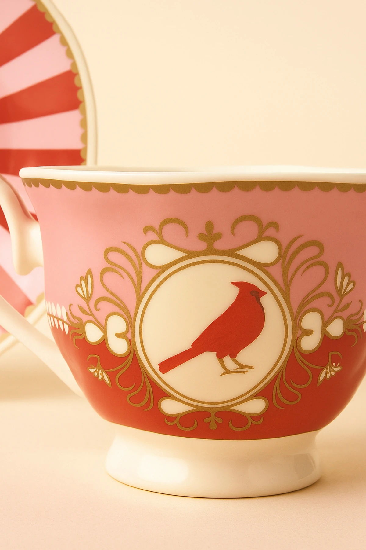 2’li Kuş Figürlü Porselen Kahve Fincanı & Tabak Seti – Desenli