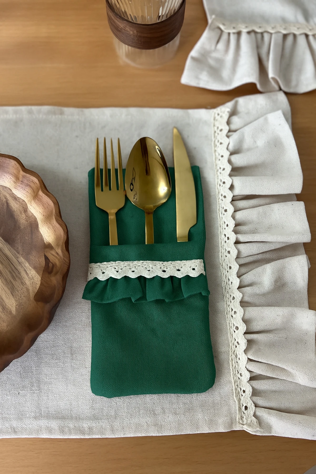 6'lı Yeşil Keten Sofra Kaşıklık - Keten Çatal Kaşık Bıçaklık - Sunum Kaşıklığı - Keten Kaşıklık