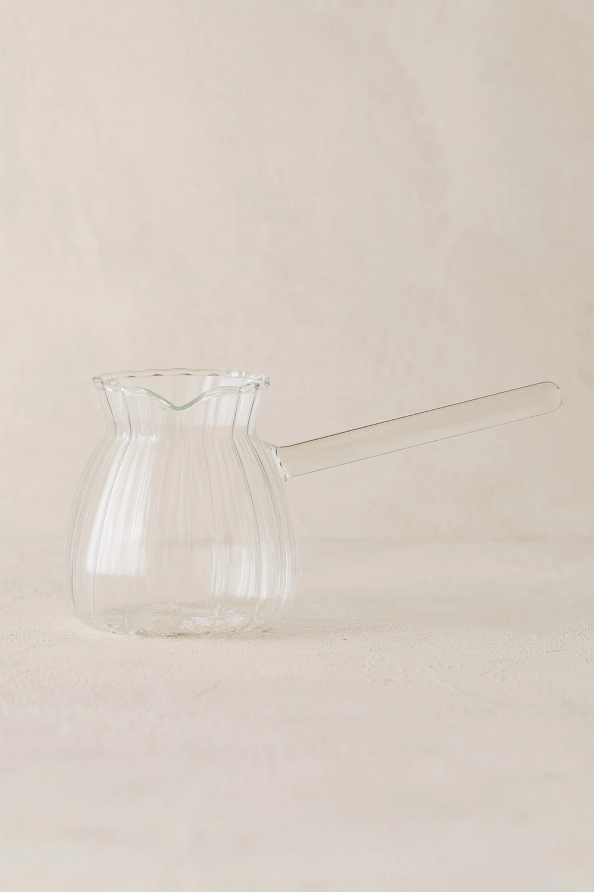 Borosilikat Cam Cezve 300 ml – Isıya Dayanıklı Şeffaf Çizgili Model