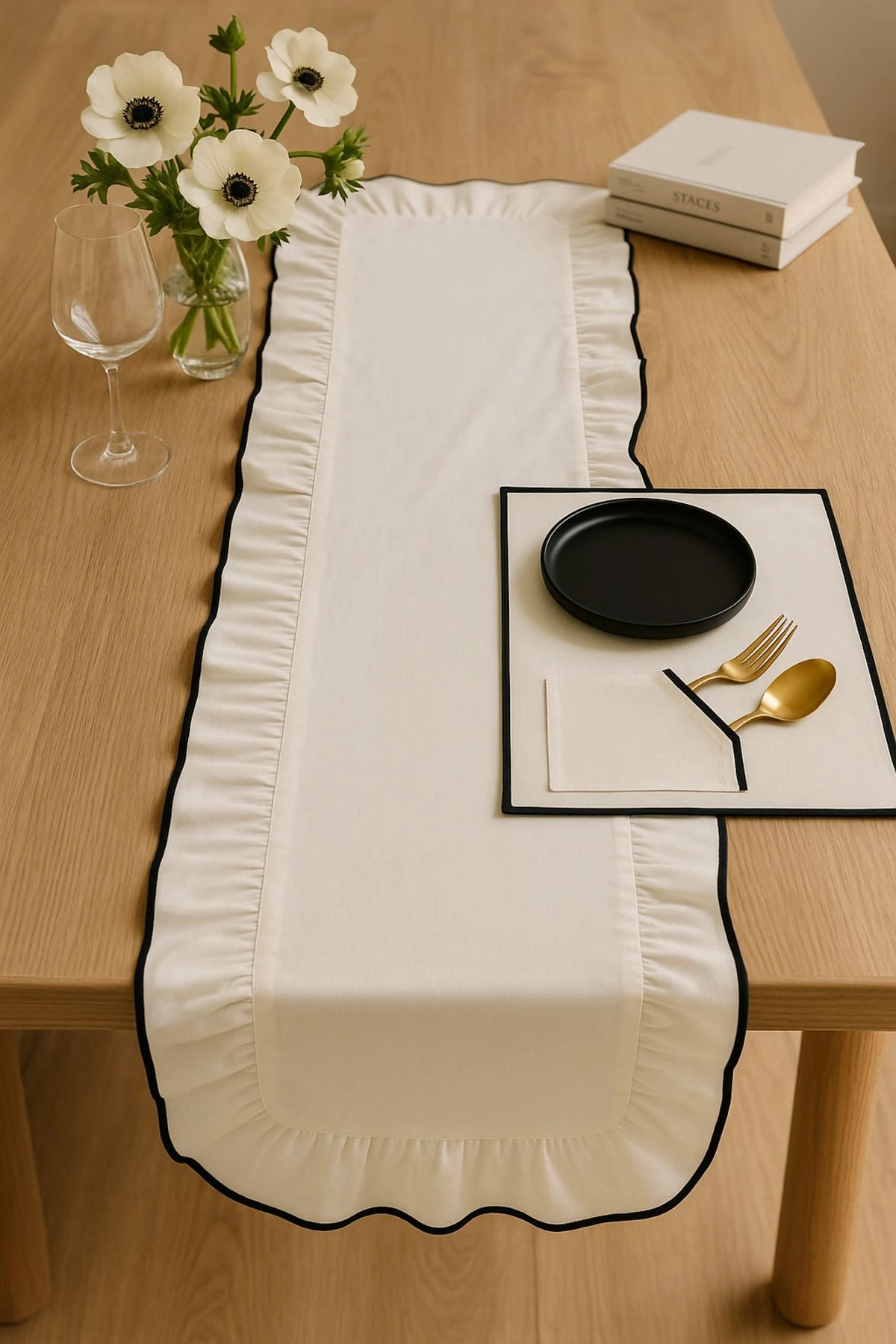 Fırfırlı Biyeli Keten Runner | Doğal Fırfırlı Runner - Sofra Dekorasyonu Için Şık Tasarım