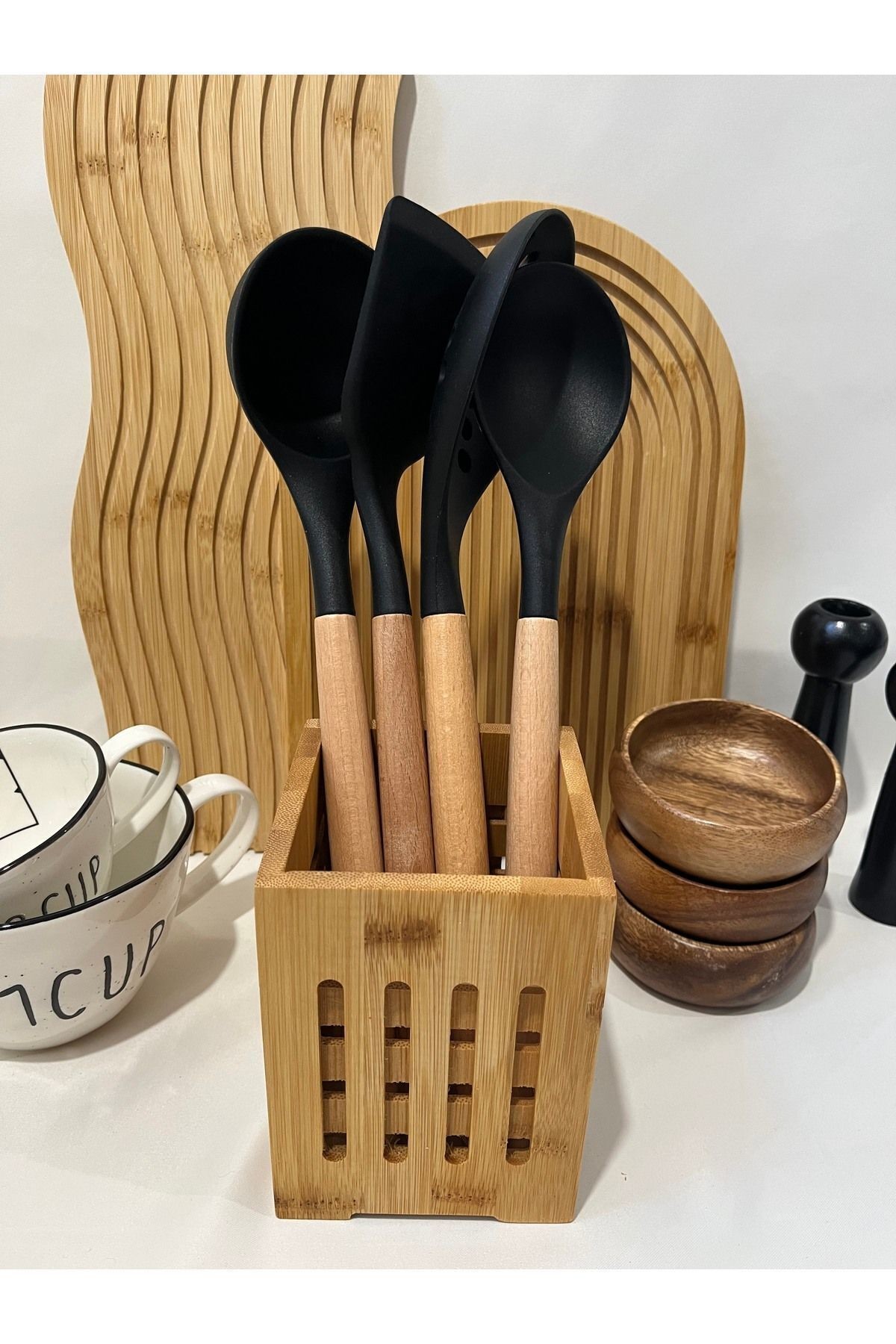5 Parça  Bambu Saplı Silikon Mutfak Servis Seti, Servis Takımı, Pişirme Gereçleri ve Kaşıklık Standı - siyah