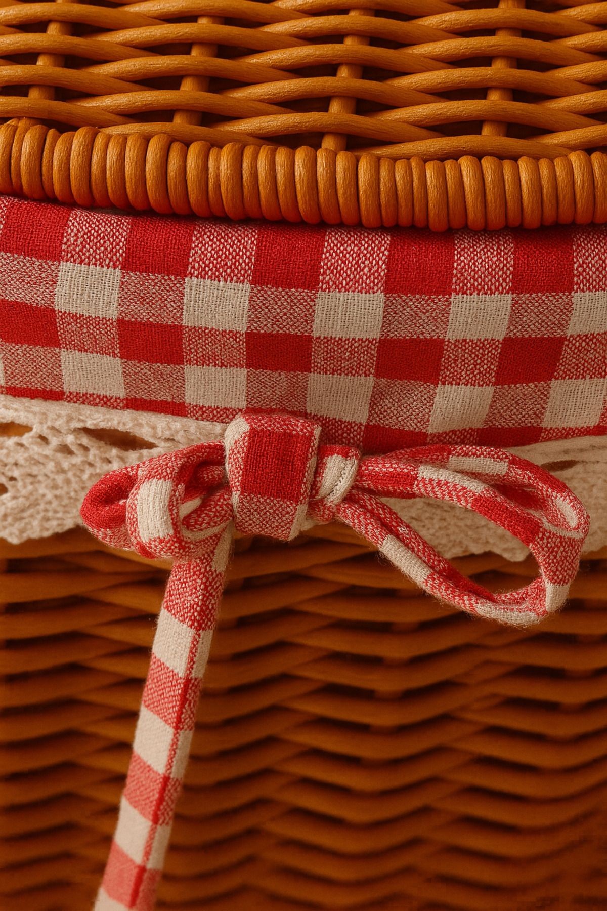 Kapaklı Rattan Piknik Sepeti Kulplu Vintage Dantelli Sepet 40x25x18 cm