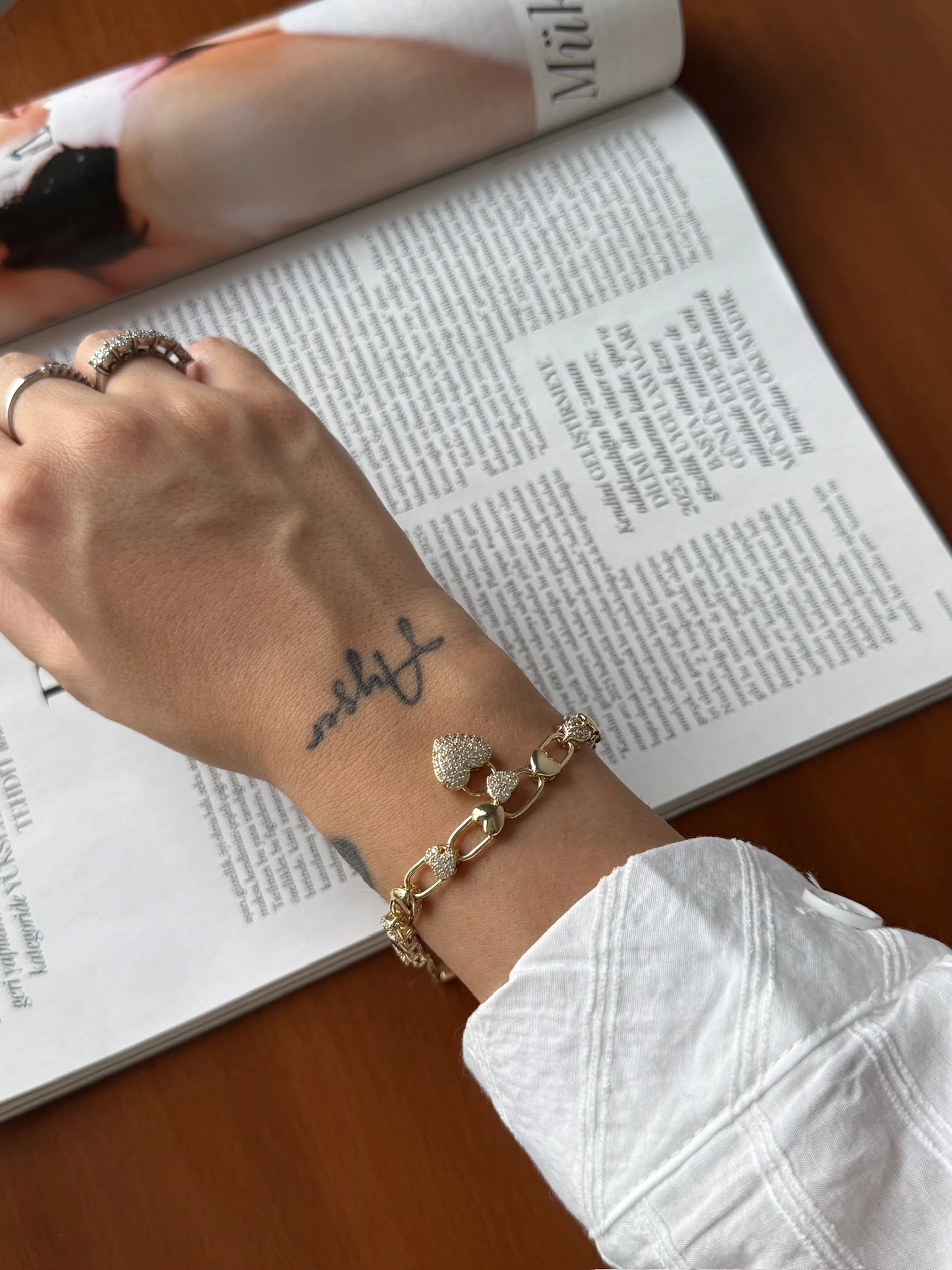 Vip 14K Kalpli Sallantılı Zirkon Künye