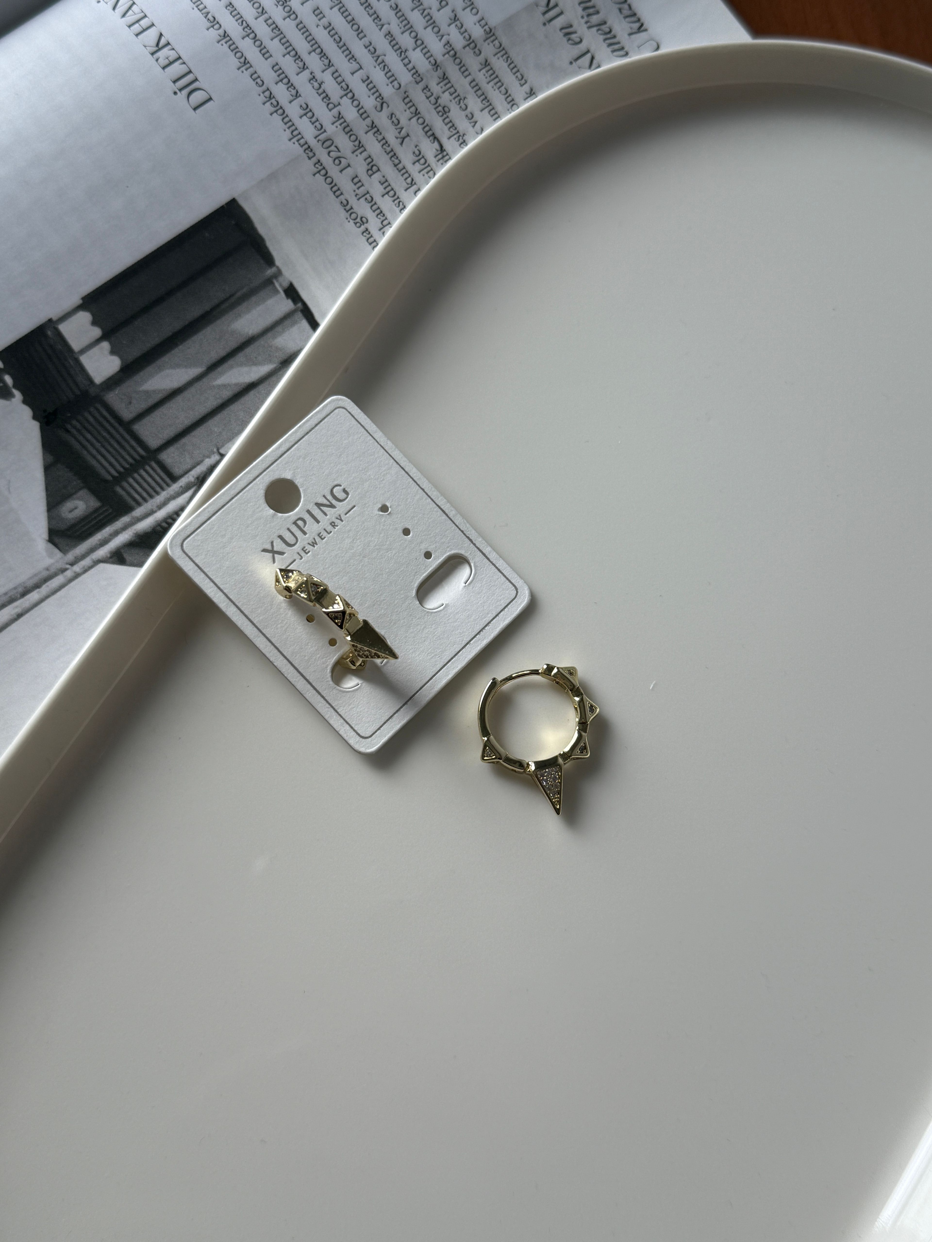 Vip 14 K Üçgen Detaylı Küpe