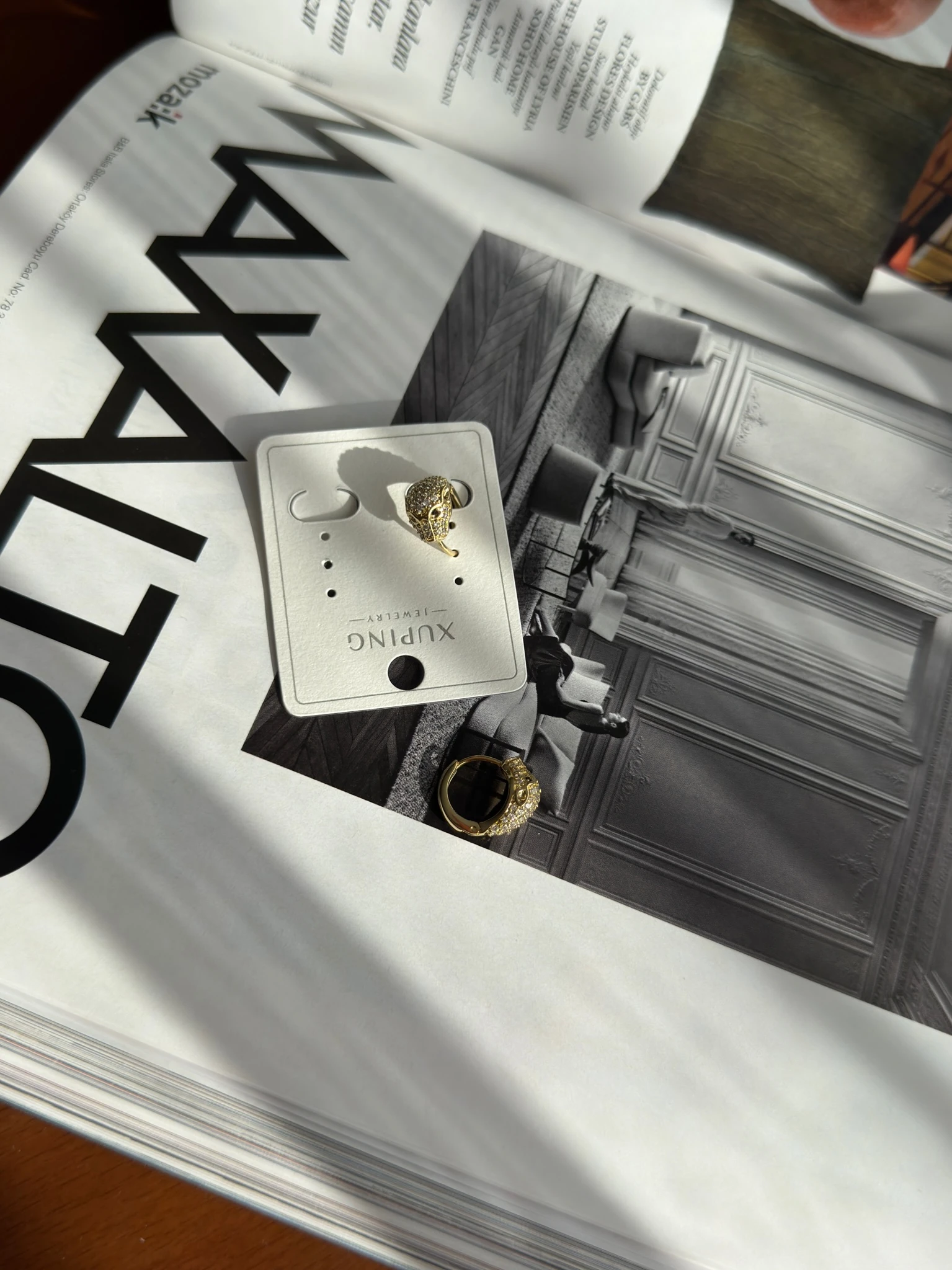 Vip 14K Aslan Detaylı Küpe