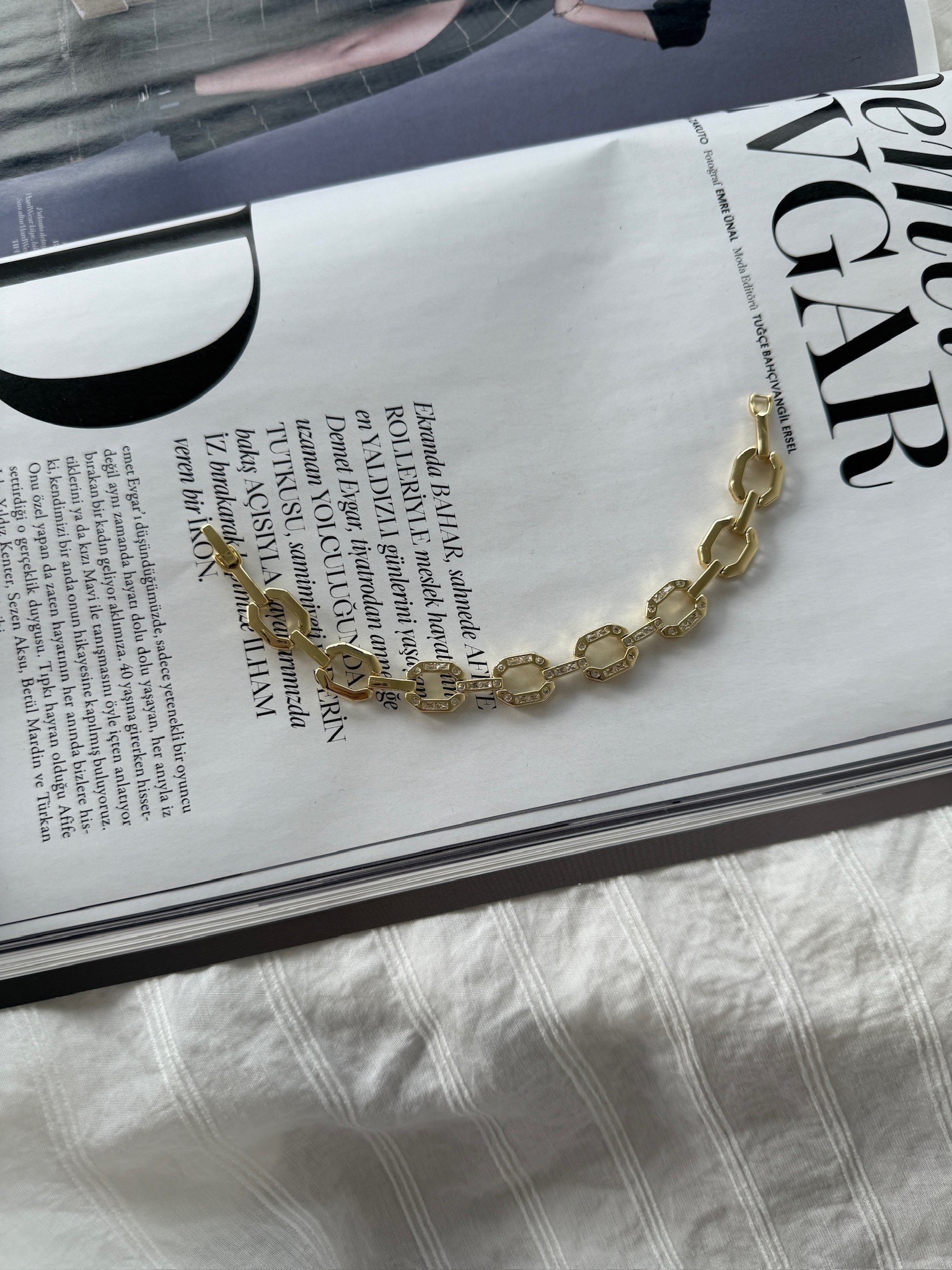 Kuyumcu Model Taşlı 14 K İthal Retro Künye