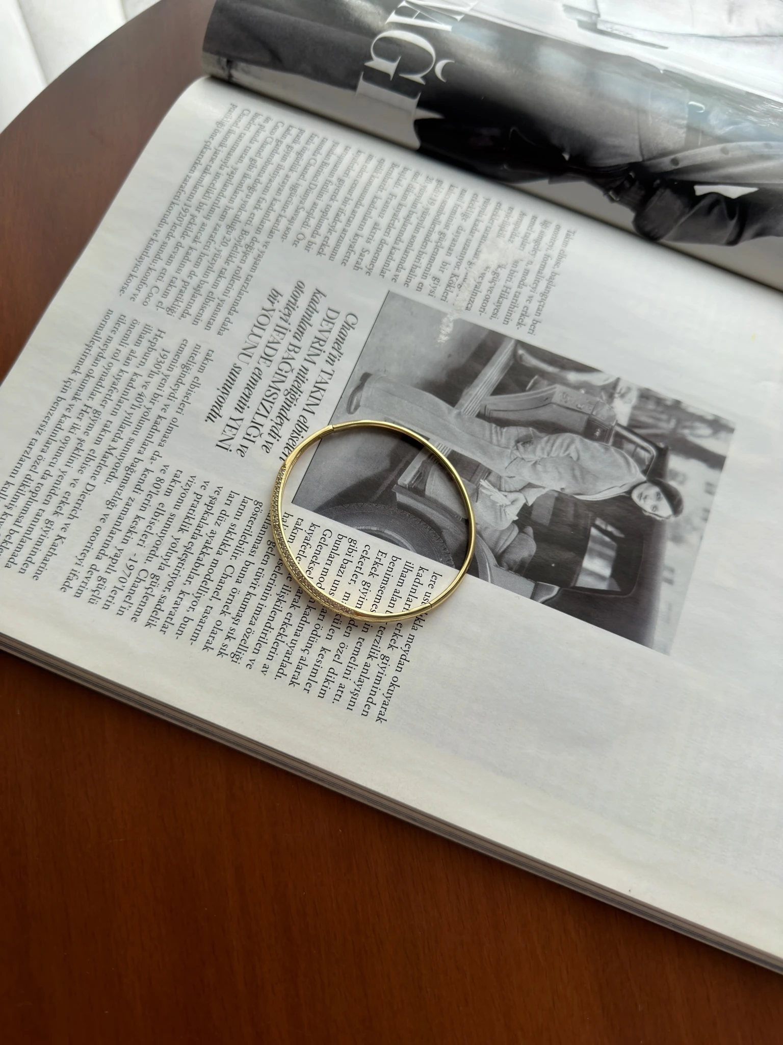 Vip 14K Oval Suyolu Kelepçe